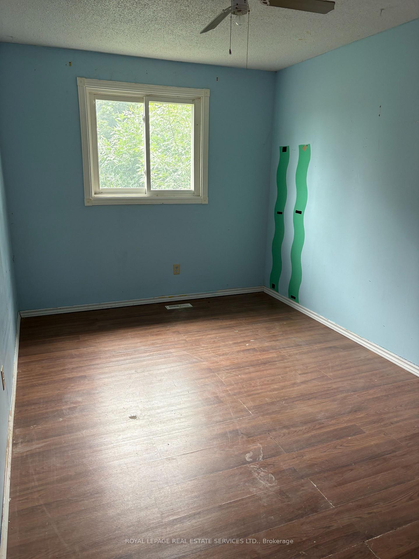 Photo 3 of 38 Parkside Drive, Brant, Paris — HOMEH