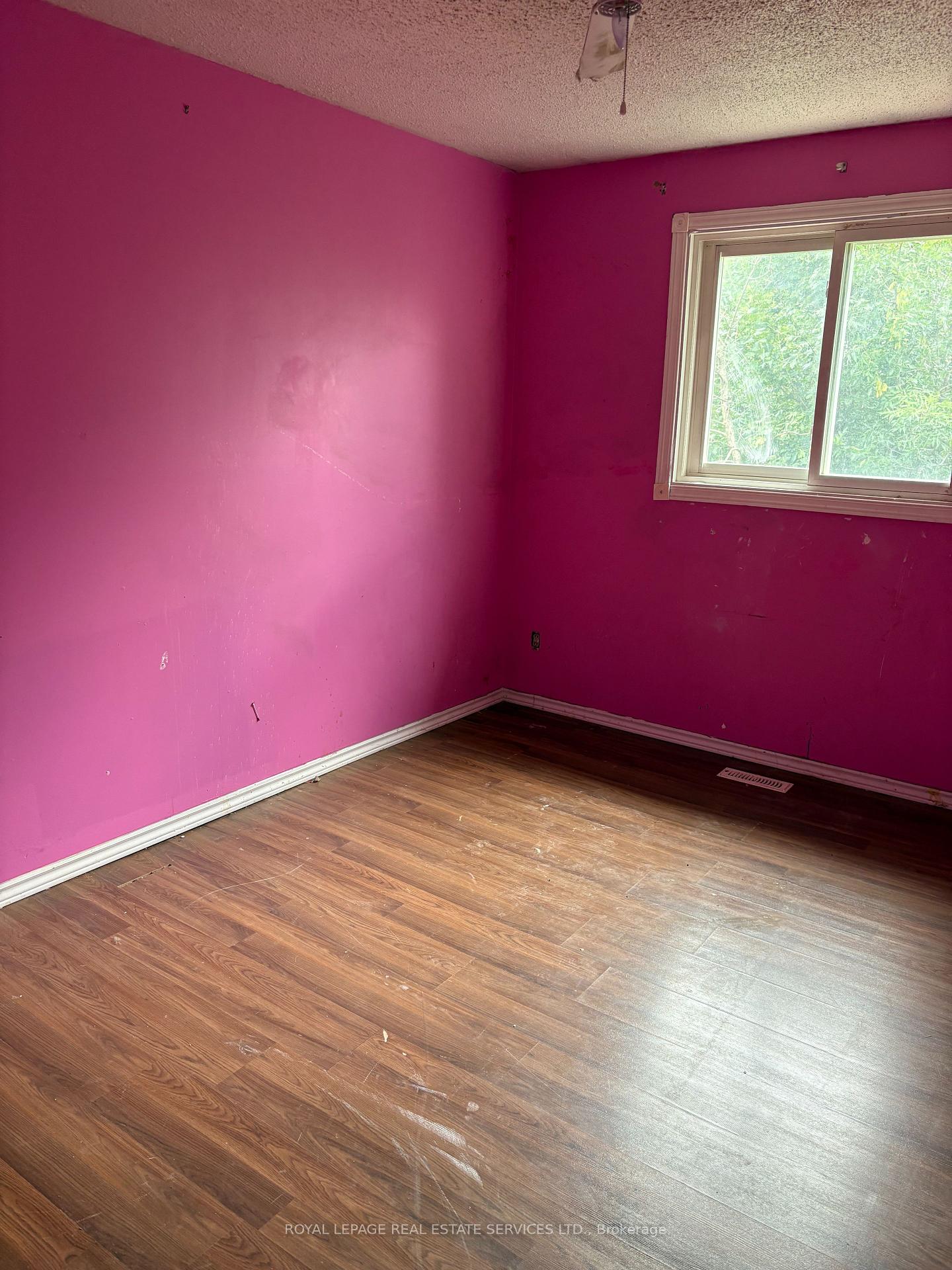 Photo 4 of 38 Parkside Drive, Brant, Paris — HOMEH