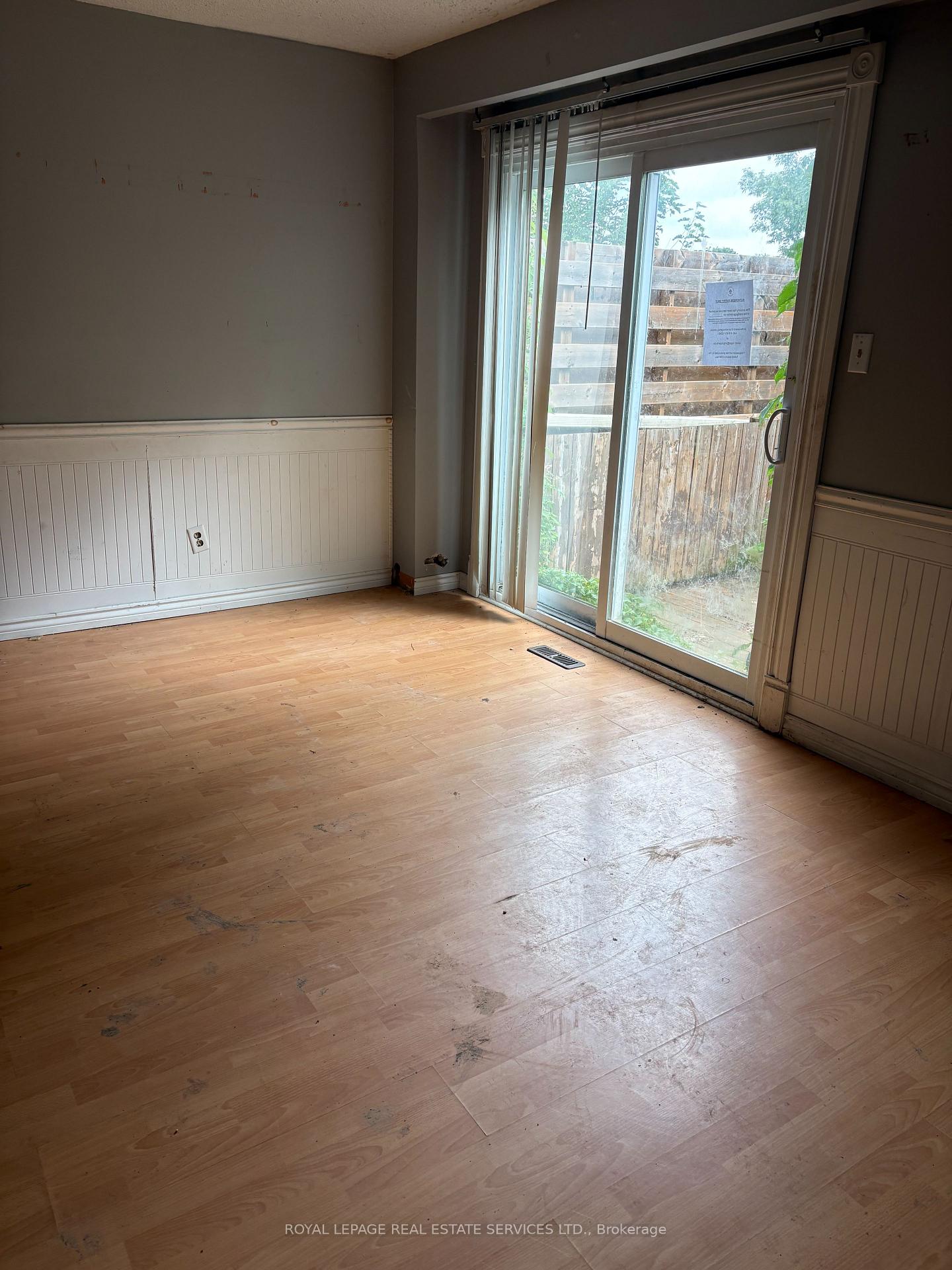Photo 7 of 38 Parkside Drive, Brant, Paris — HOMEH