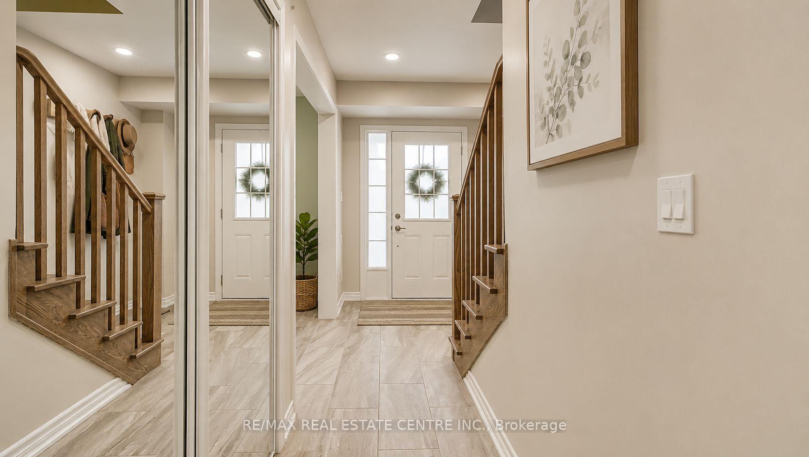 Photo 4 of 32 Bluegill Crescent, Whitby, Lynde Creek — HOMEH