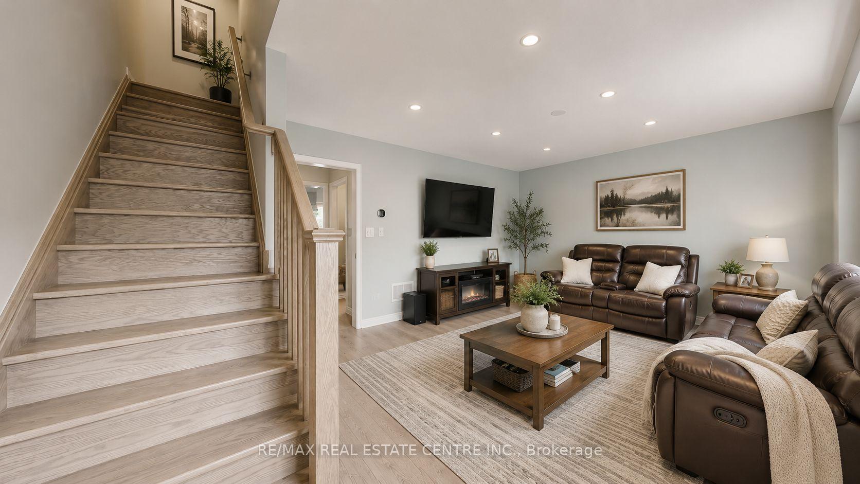 Photo 21 of 32 Bluegill Crescent, Whitby, Lynde Creek — HOMEH