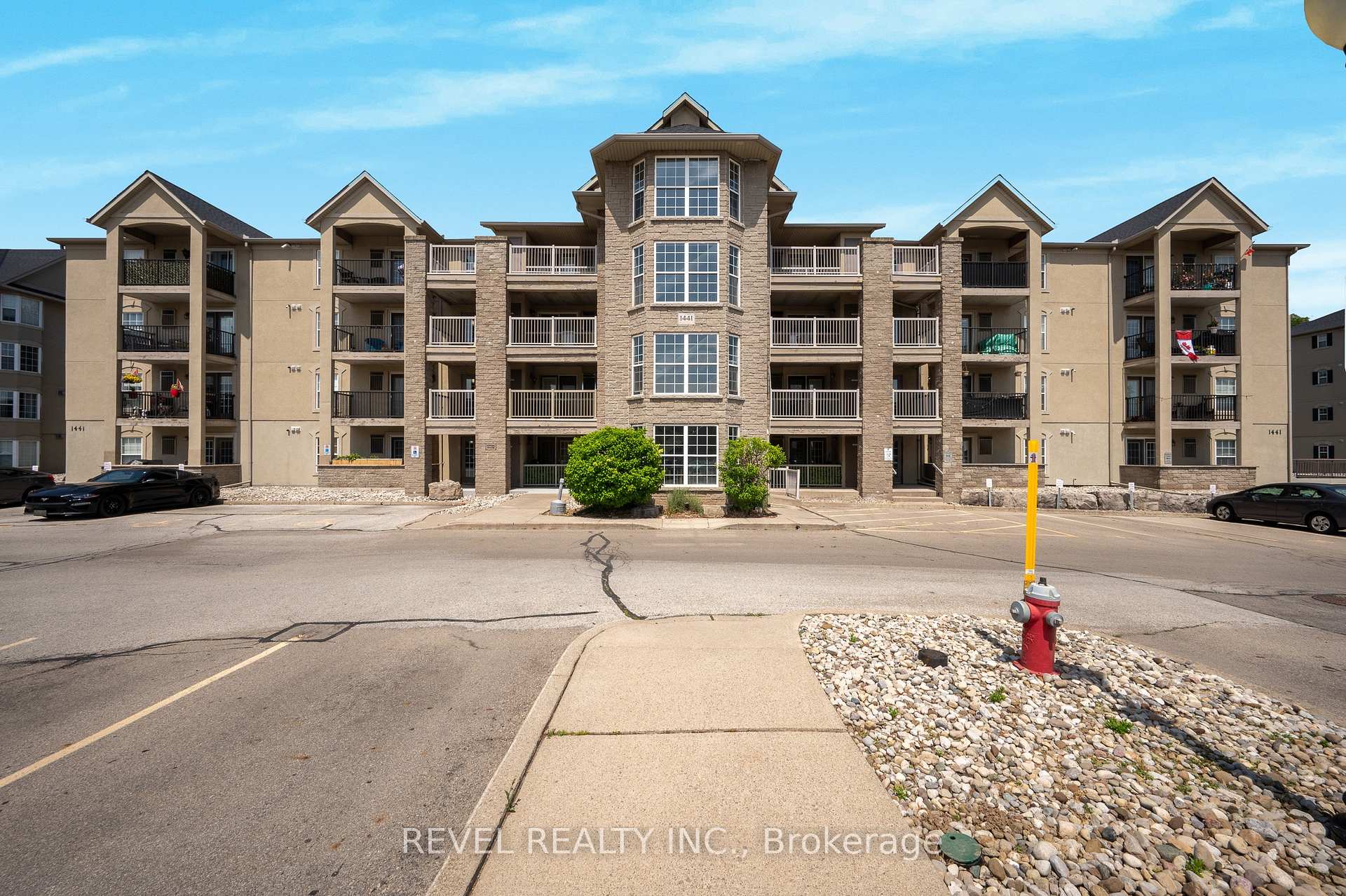 Photo 1 of Unit 105, 1441 Walkers Line, Burlington, Tansley — HOMEH