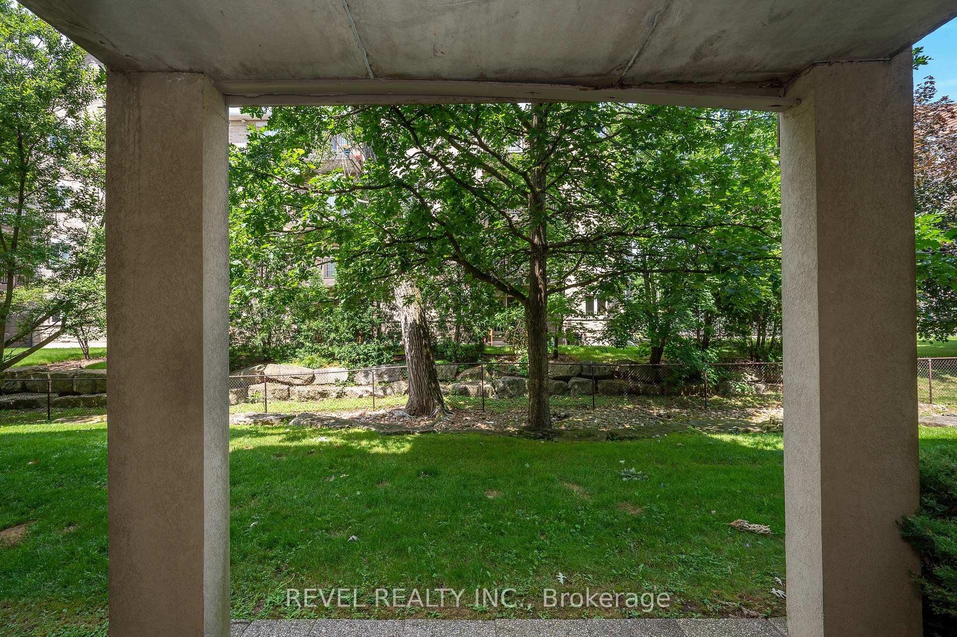 Photo 13 of Unit 105, 1441 Walkers Line, Burlington, Tansley — HOMEH