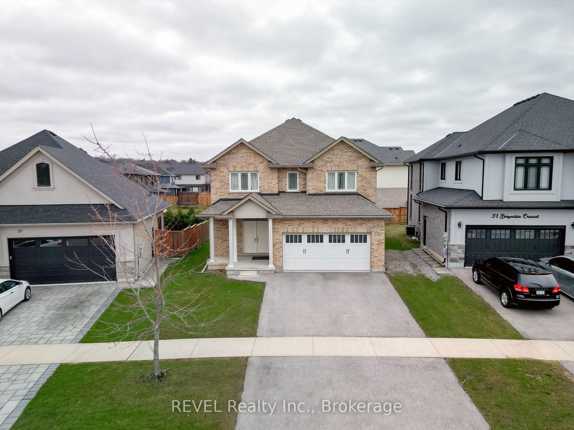 Photo 1 of 29 Bergenstein Crescent, Pelham, Fonthill — HOMEH