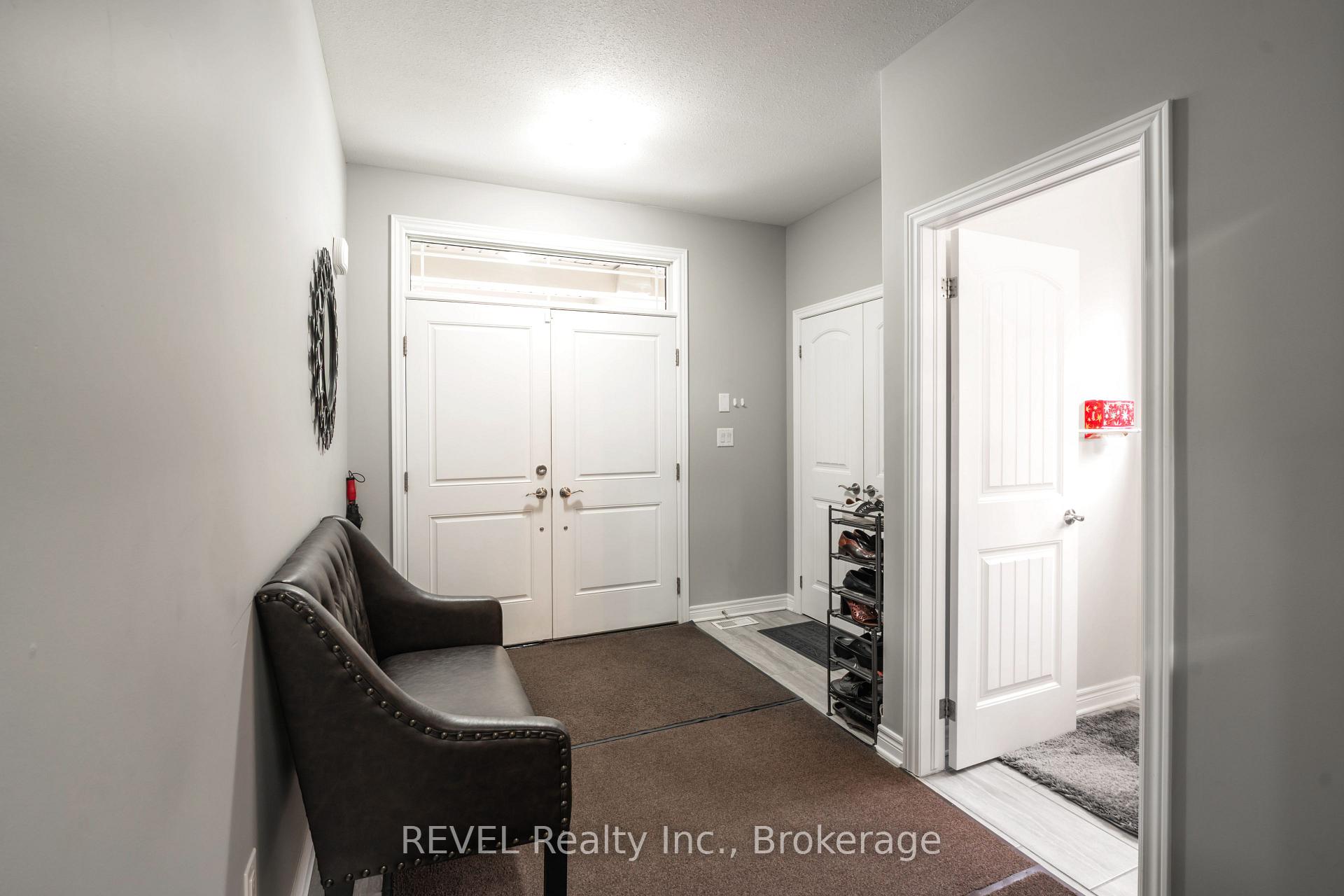 Photo 11 of 29 Bergenstein Crescent, Pelham, Fonthill — HOMEH