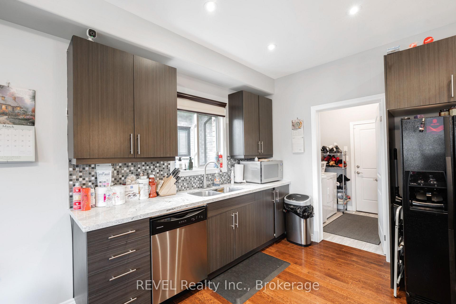 Photo 19 of 29 Bergenstein Crescent, Pelham, Fonthill — HOMEH