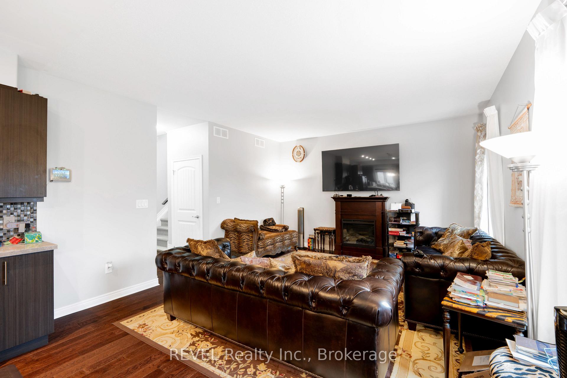 Photo 20 of 29 Bergenstein Crescent, Pelham, Fonthill — HOMEH