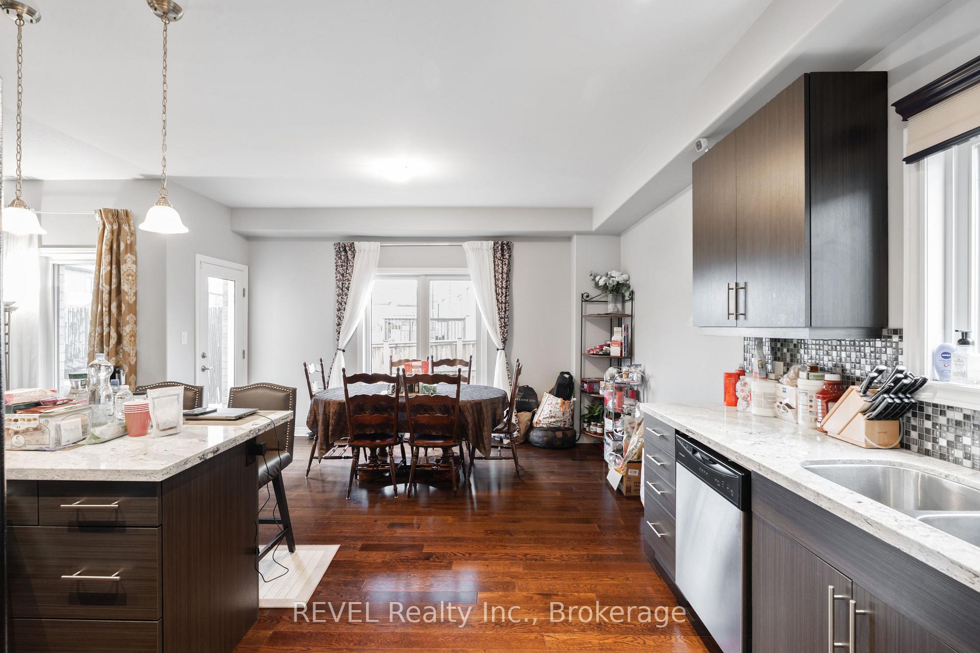 Photo 22 of 29 Bergenstein Crescent, Pelham, Fonthill — HOMEH