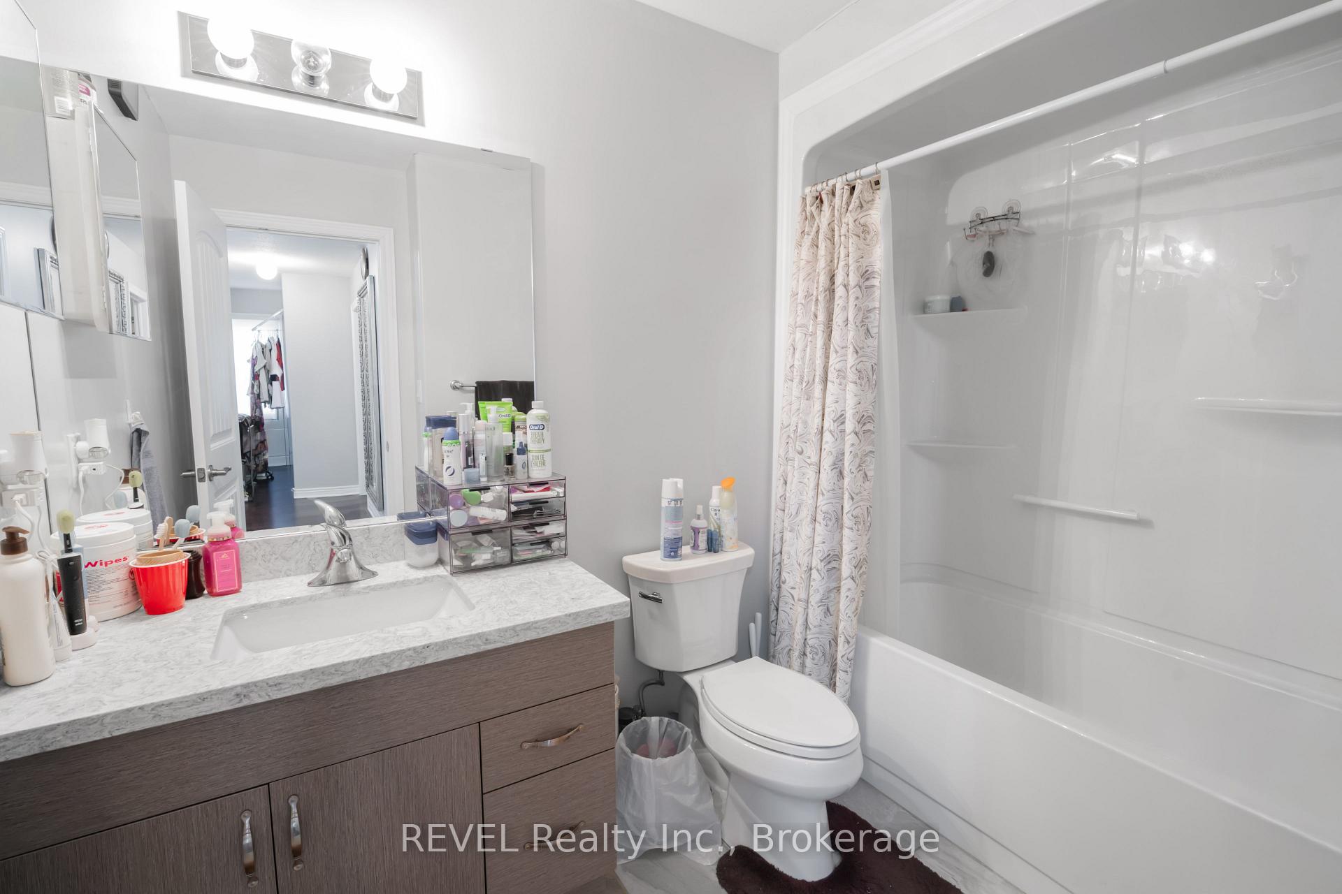 Photo 29 of 29 Bergenstein Crescent, Pelham, Fonthill — HOMEH