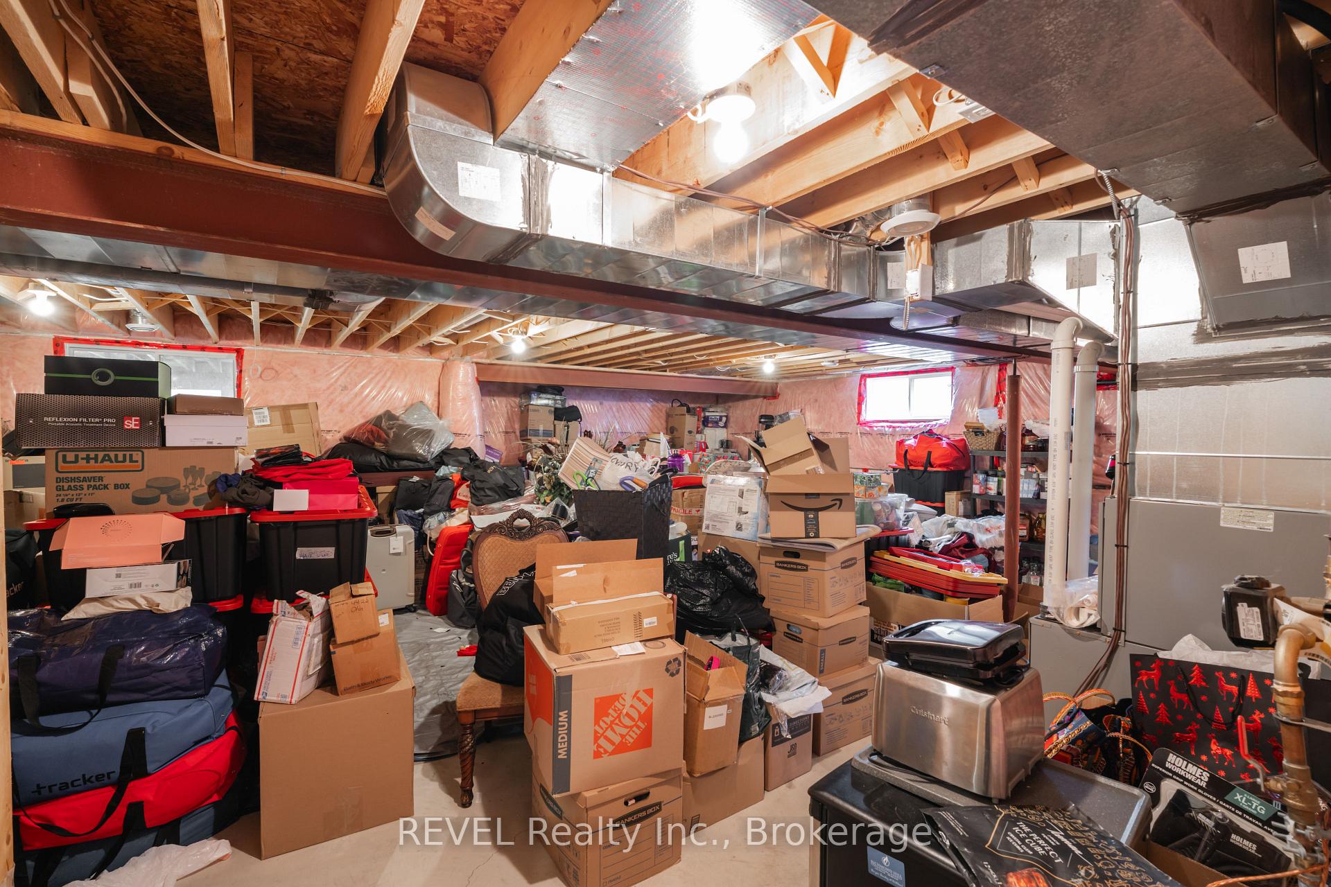 Photo 34 of 29 Bergenstein Crescent, Pelham, Fonthill — HOMEH