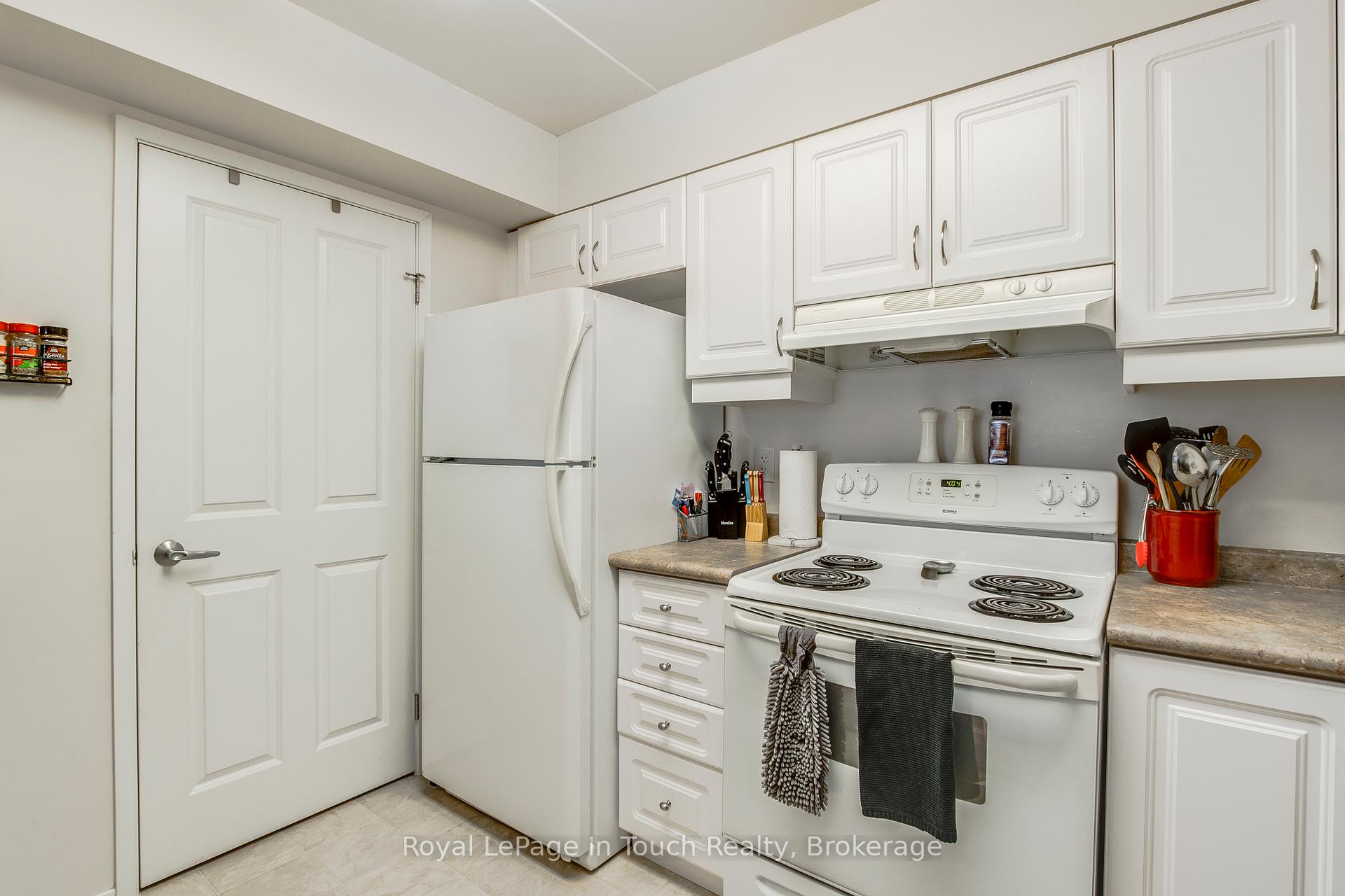 Photo 10 of Unit 310, 333 Lafontaine Road W, Tiny, Rural Tiny — HOMEH