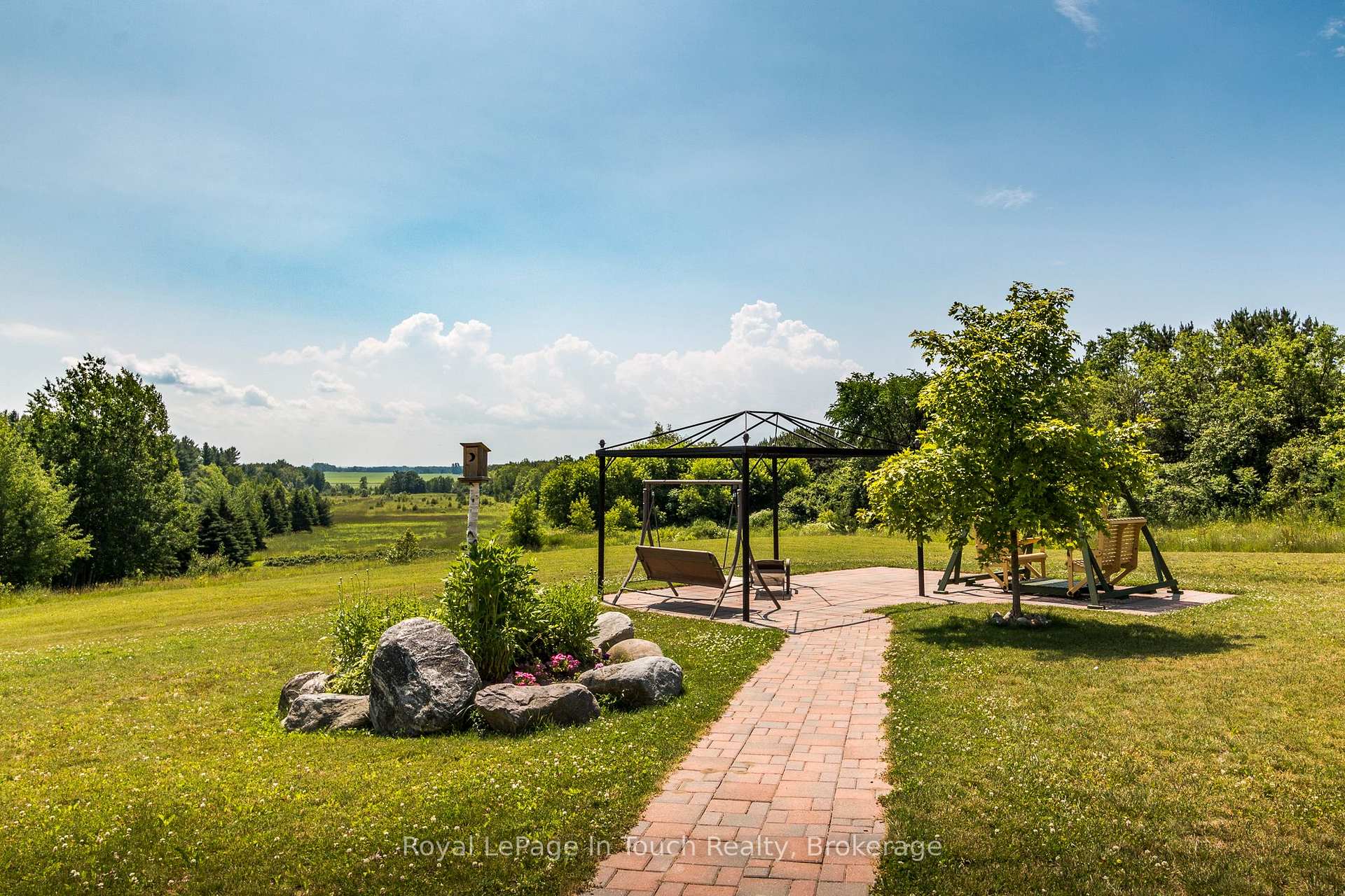 Photo 37 of Unit 310, 333 Lafontaine Road W, Tiny, Rural Tiny — HOMEH