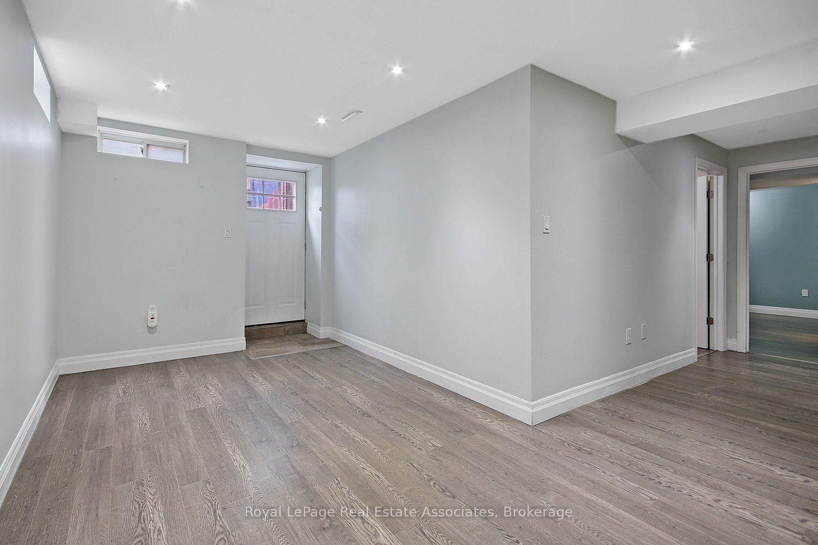 Photo 13 of Unit Lower, 16 Sergio Marchi Street, North York, Downsview-Roding-CFB — HOMEH