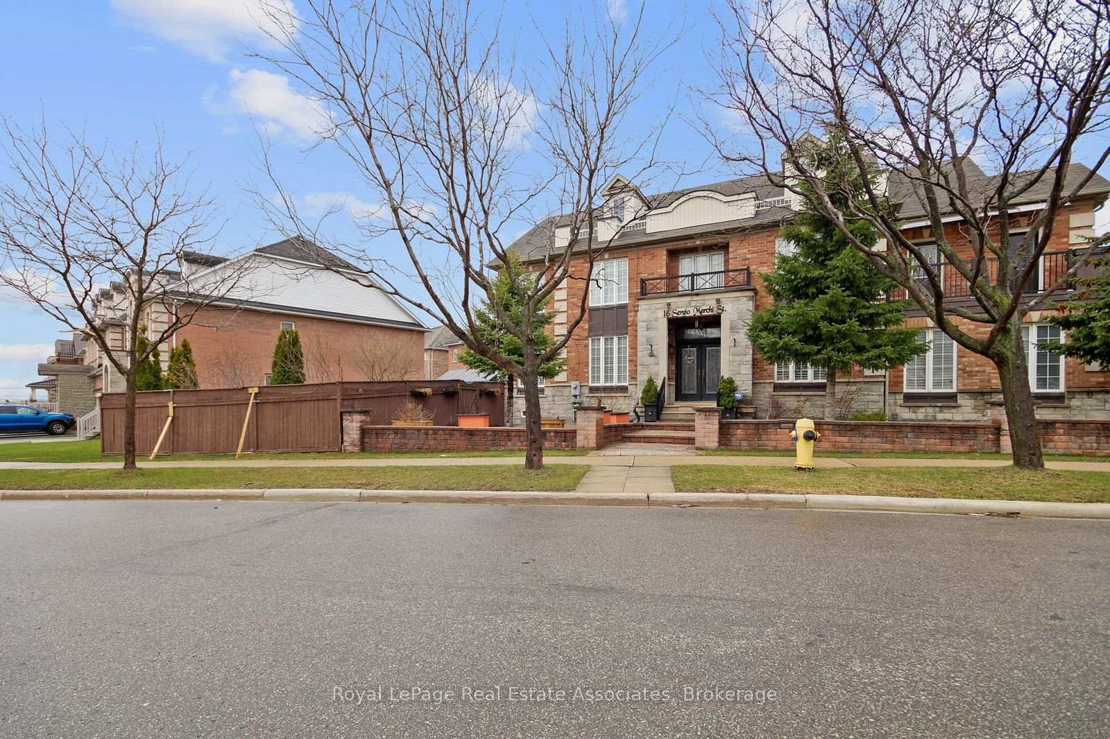 Photo 32 of Unit Lower, 16 Sergio Marchi Street, North York, Downsview-Roding-CFB — HOMEH