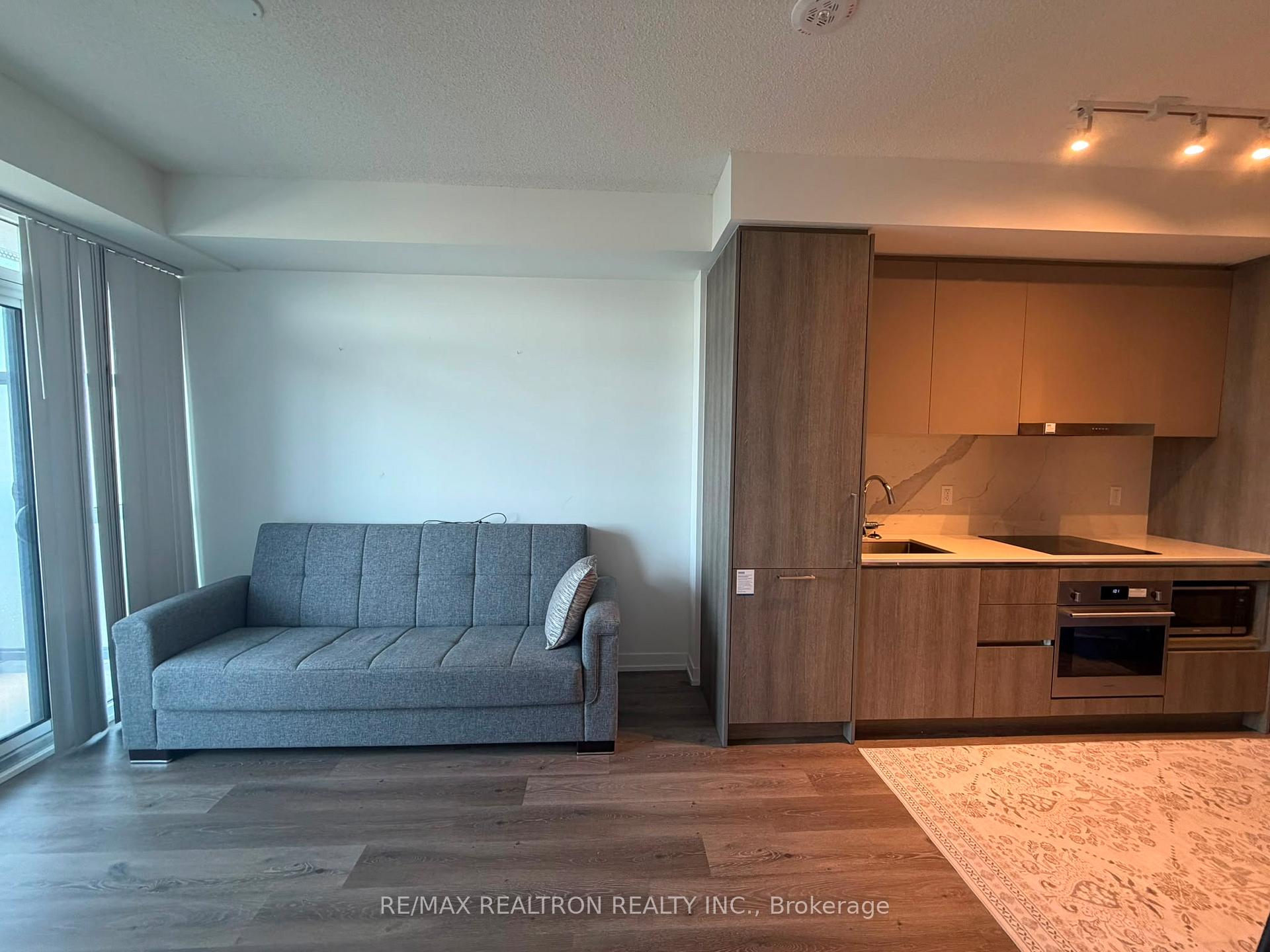 Photo 6 of Unit 2208, 225 Commerce Street, Vaughan, Vaughan Corporate Centre — HOMEH