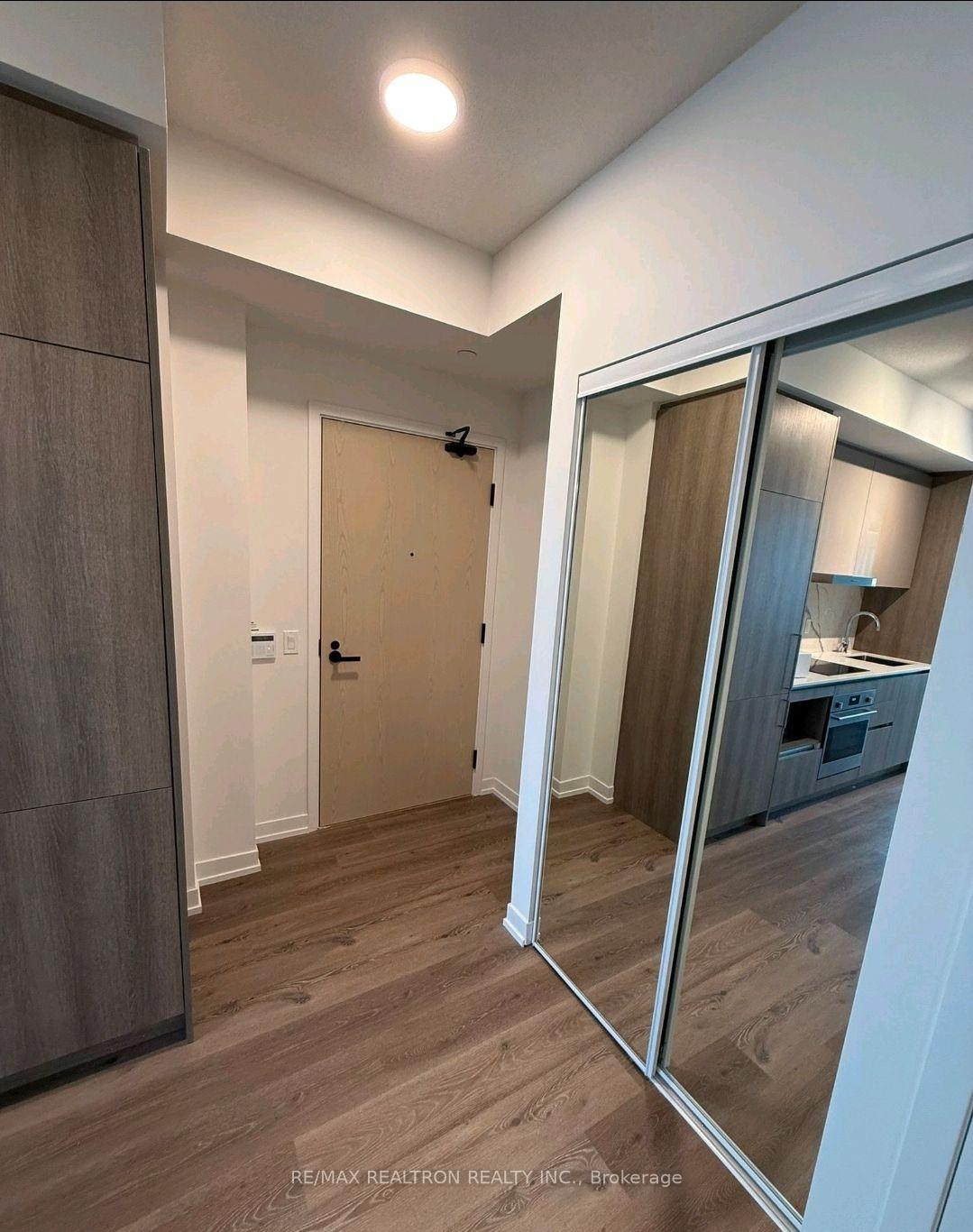 Photo 3 of Unit 2208, 225 Commerce Street, Vaughan, Vaughan Corporate Centre — HOMEH