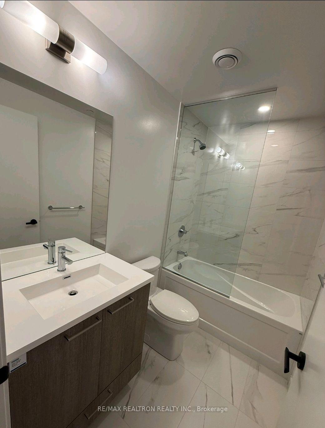 Photo 12 of Unit 2208, 225 Commerce Street, Vaughan, Vaughan Corporate Centre — HOMEH