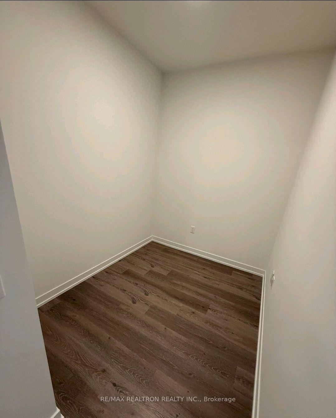 Photo 10 of Unit 2208, 225 Commerce Street, Vaughan, Vaughan Corporate Centre — HOMEH