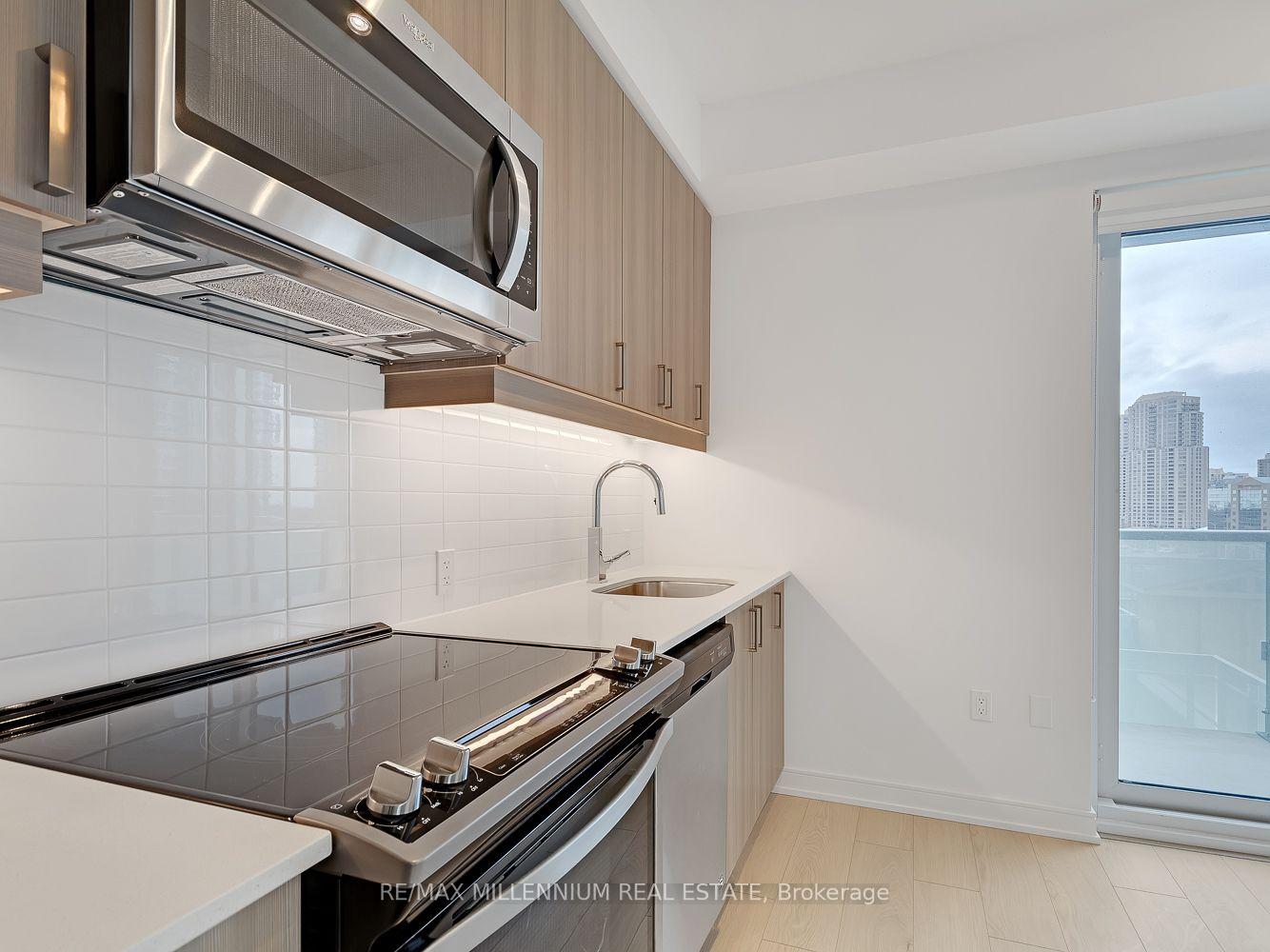 Photo 8 of Unit 2706, 8 Nahani Way, Mississauga, Hurontario — HOMEH