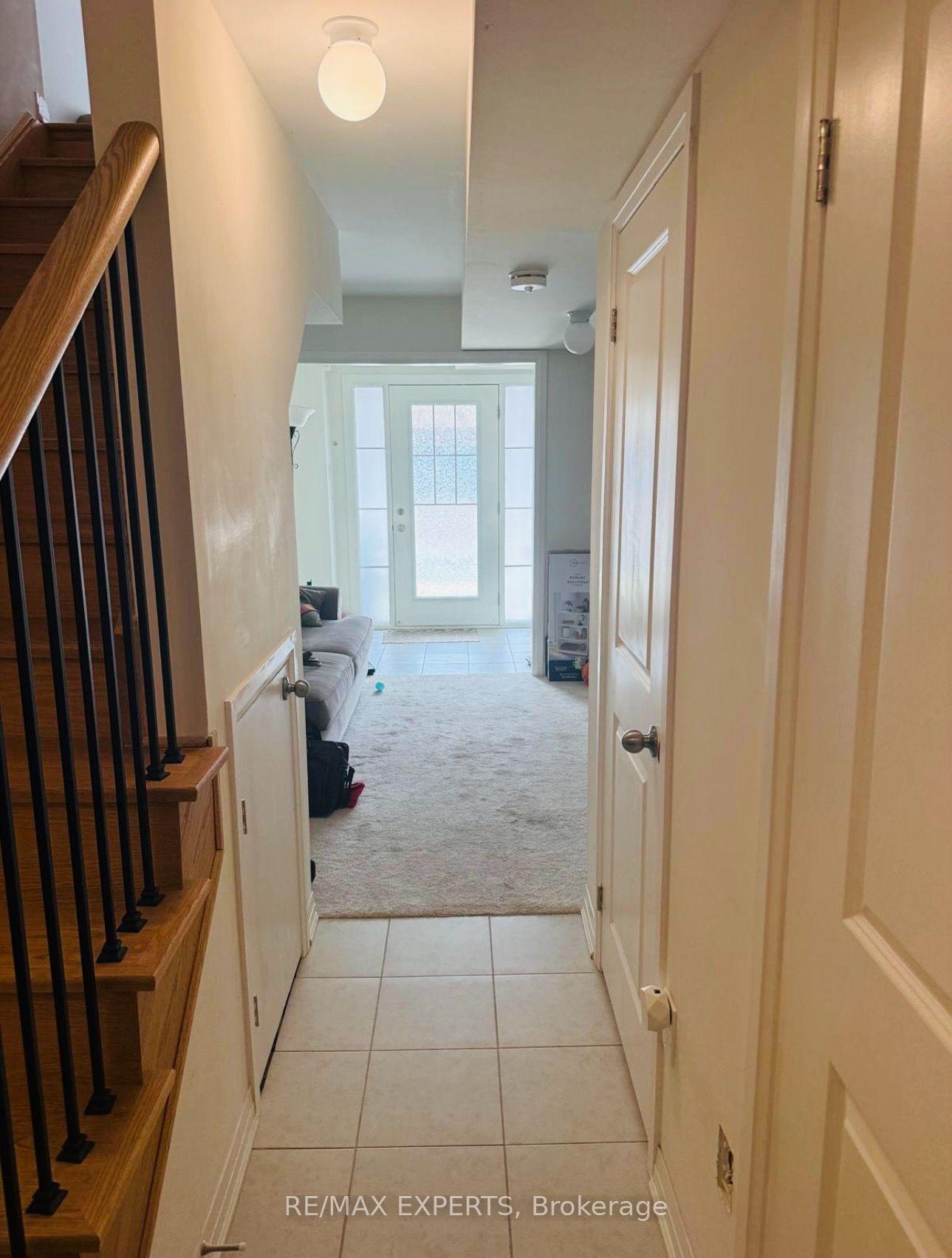 Photo 3 of 142 King William Way, Clarington, Bowmanville — HOMEH