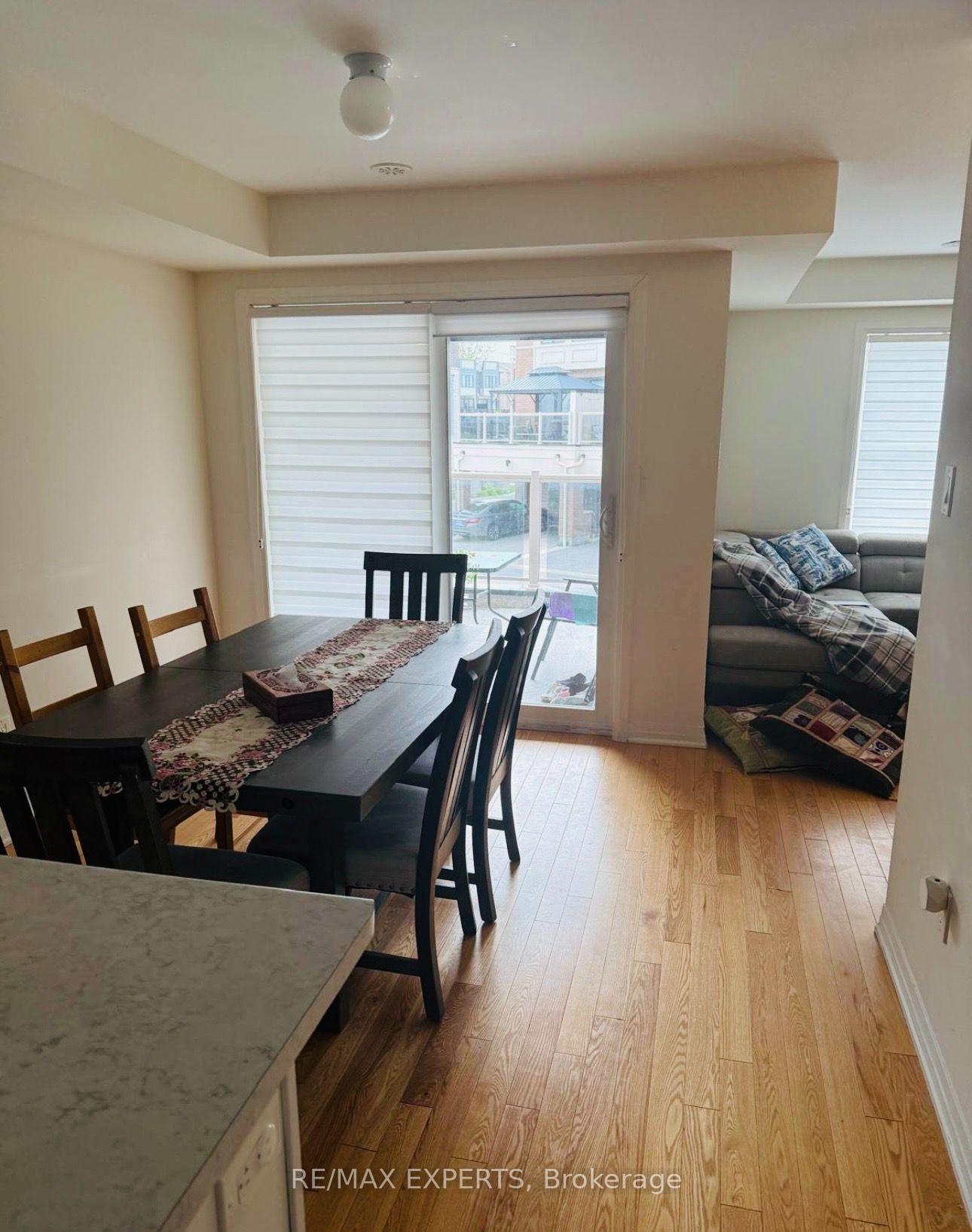 Photo 5 of 142 King William Way, Clarington, Bowmanville — HOMEH
