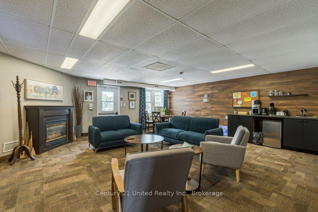 Photo 39 of 11 Algonquin Trail, Clarington, Bowmanville — HOMEH
