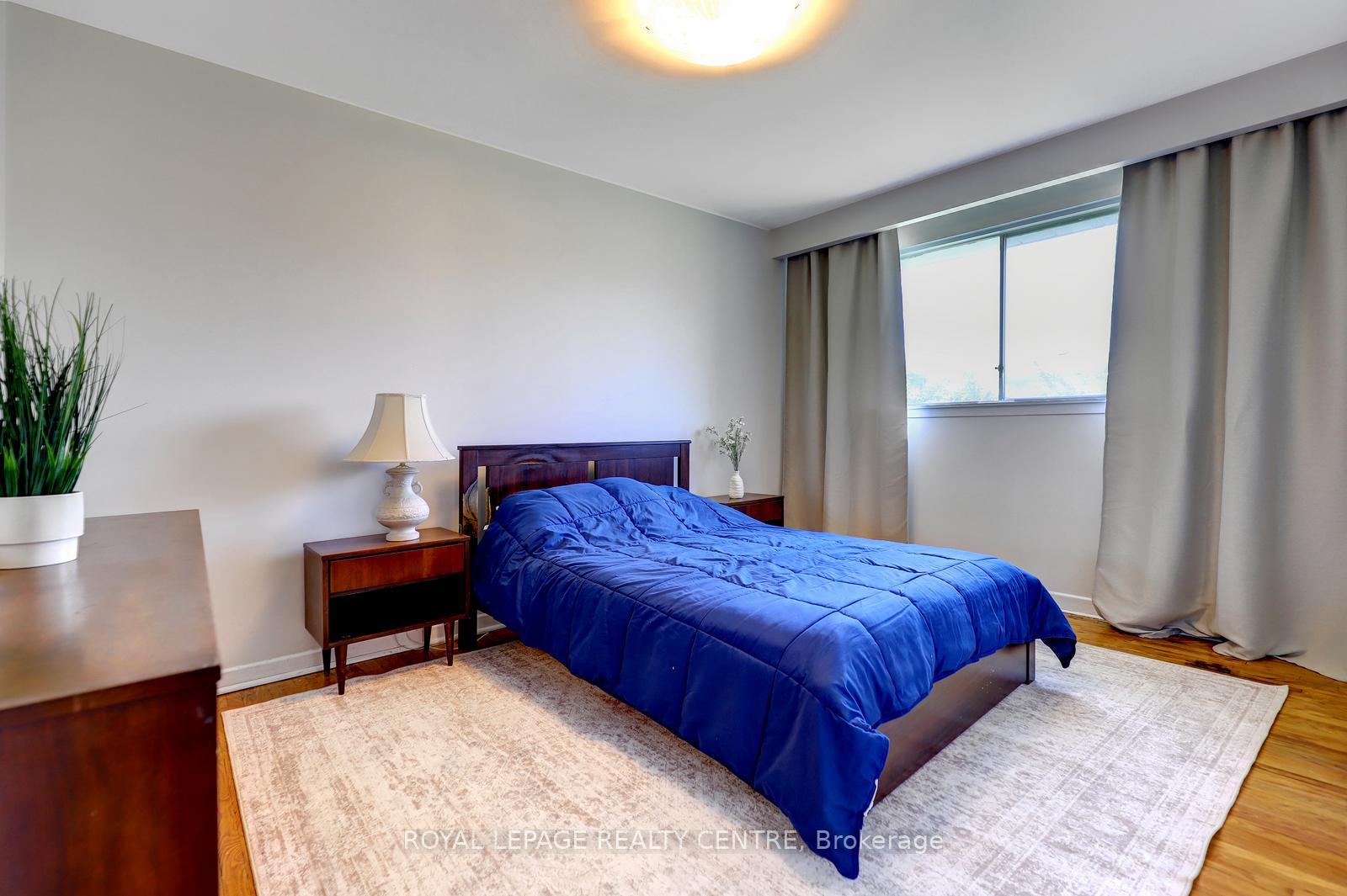 Photo 18 of 1278 Shamir Crescent, Mississauga, Erindale — HOMEH