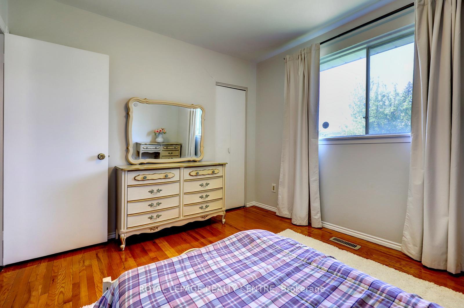 Photo 25 of 1278 Shamir Crescent, Mississauga, Erindale — HOMEH