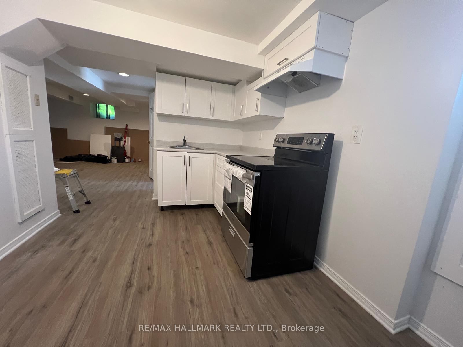 Photo 11 of Unit Lower, 202 Heward Avenue, Toronto, South Riverdale — HOMEH