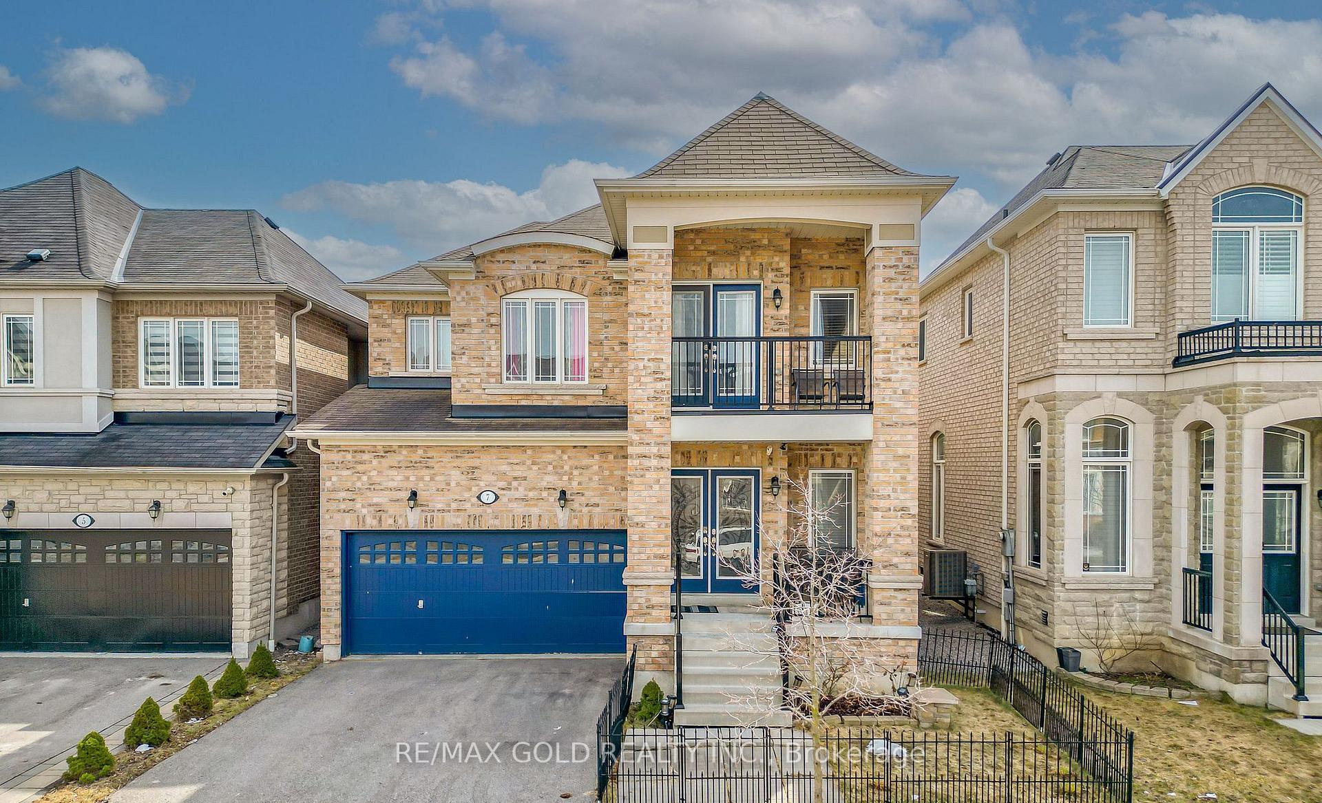 Photo 2 of 7 Bellotti Crescent, Ajax, Northeast Ajax — HOMEH