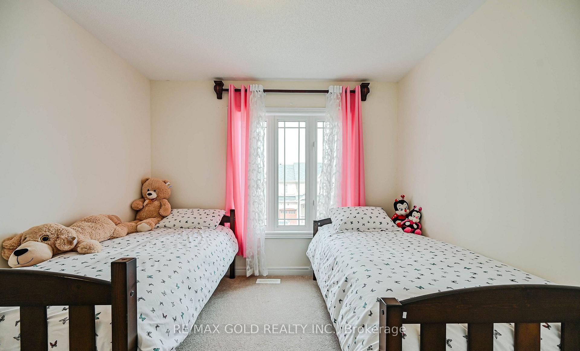 Photo 24 of 7 Bellotti Crescent, Ajax, Northeast Ajax — HOMEH