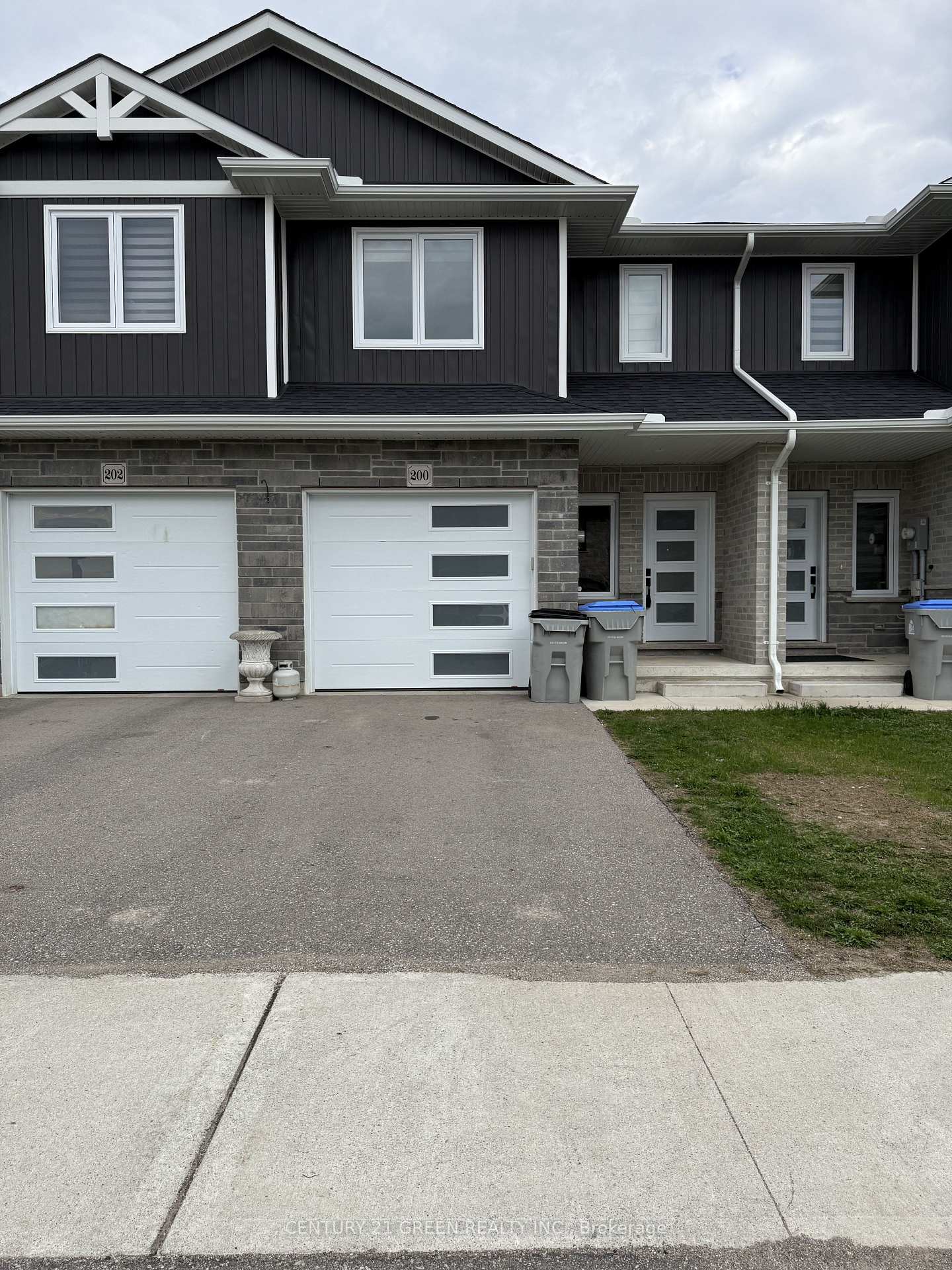 Photo 1 of 200 Hooper Street, St. Marys — HOMEH