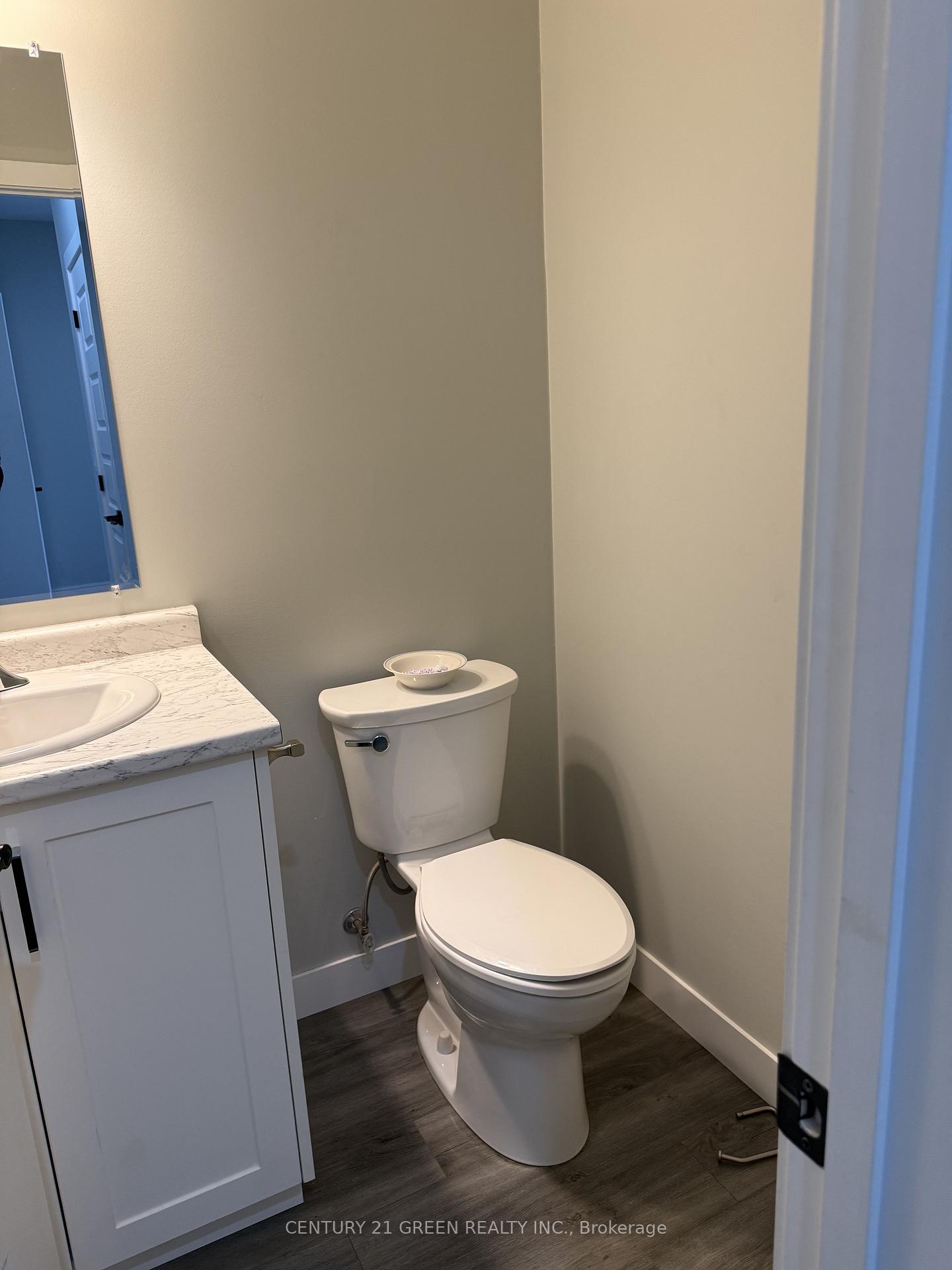 Photo 5 of 200 Hooper Street, St. Marys — HOMEH