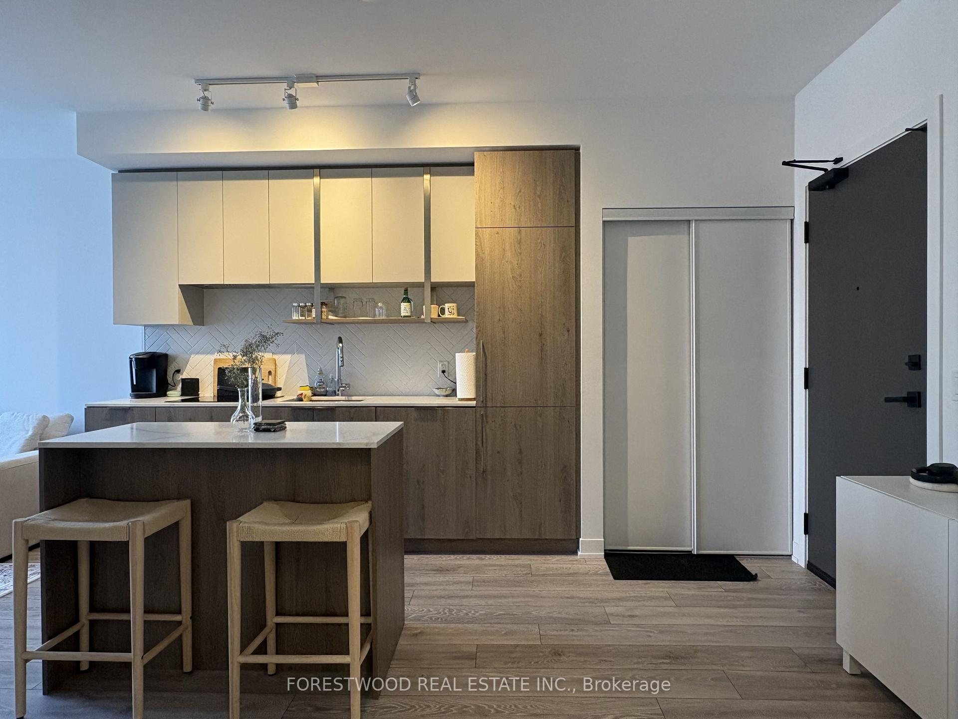 Photo 3 of Unit 307, 15 Holmes Avenue, North York, Willowdale East — HOMEH