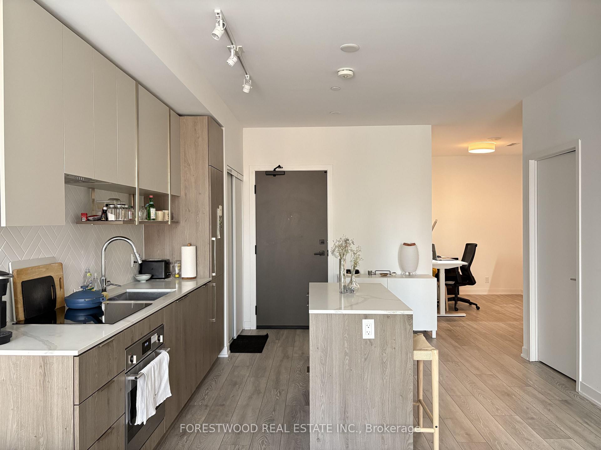 Photo 4 of Unit 307, 15 Holmes Avenue, North York, Willowdale East — HOMEH