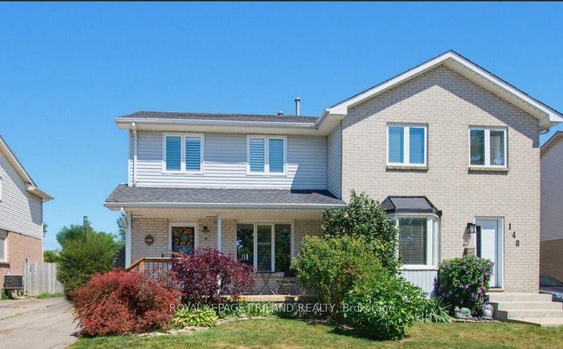 Front of 146 Golfdale Crescent