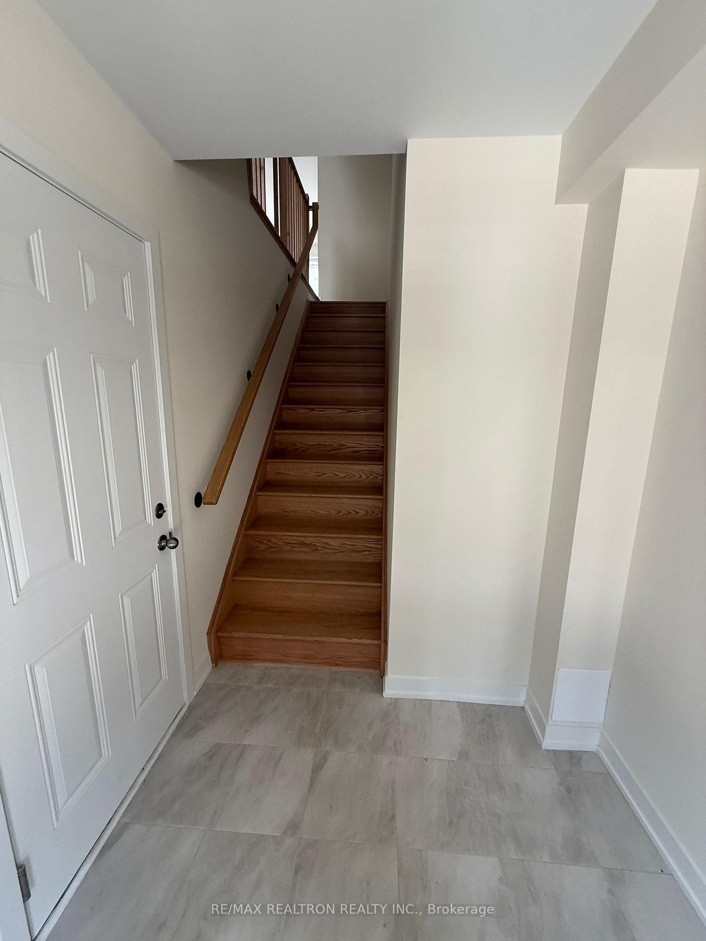 Photo 2 of Unit 1206, 1695 Dersan Street E, Pickering, Duffin Heights — HOMEH