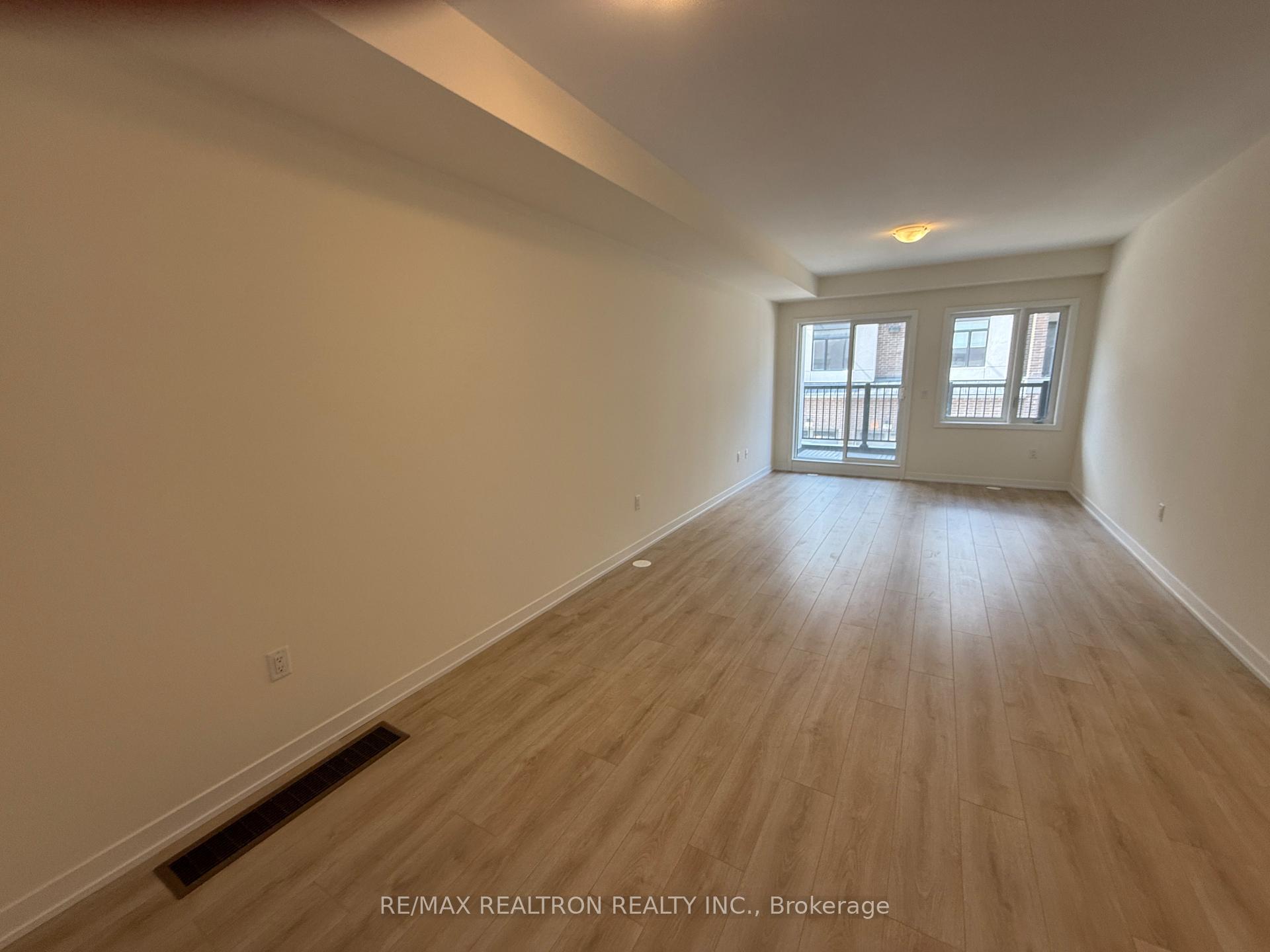 Photo 3 of Unit 1206, 1695 Dersan Street E, Pickering, Duffin Heights — HOMEH