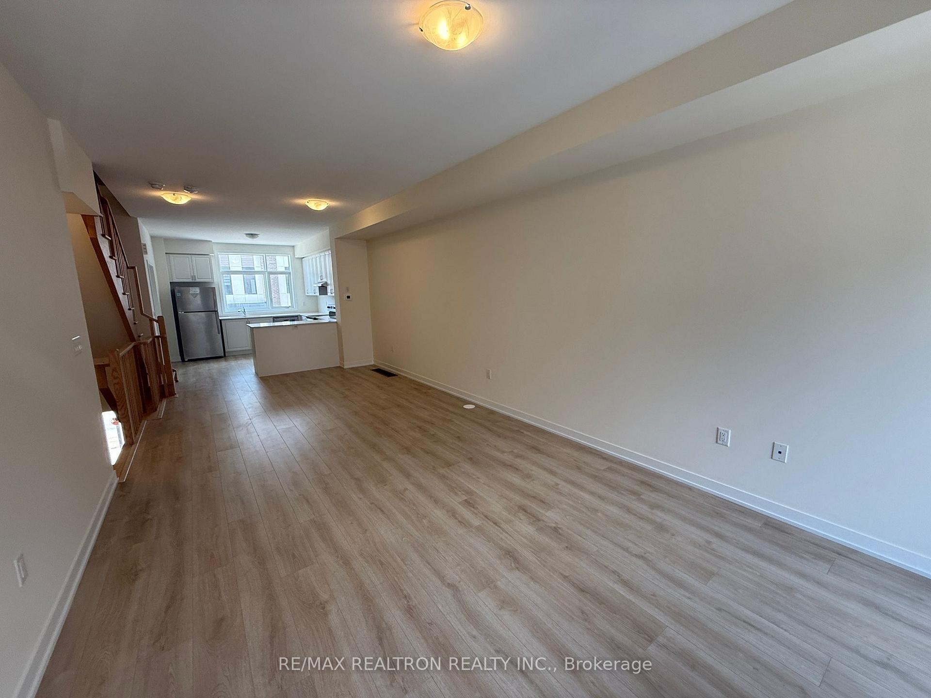 Photo 4 of Unit 1206, 1695 Dersan Street E, Pickering, Duffin Heights — HOMEH