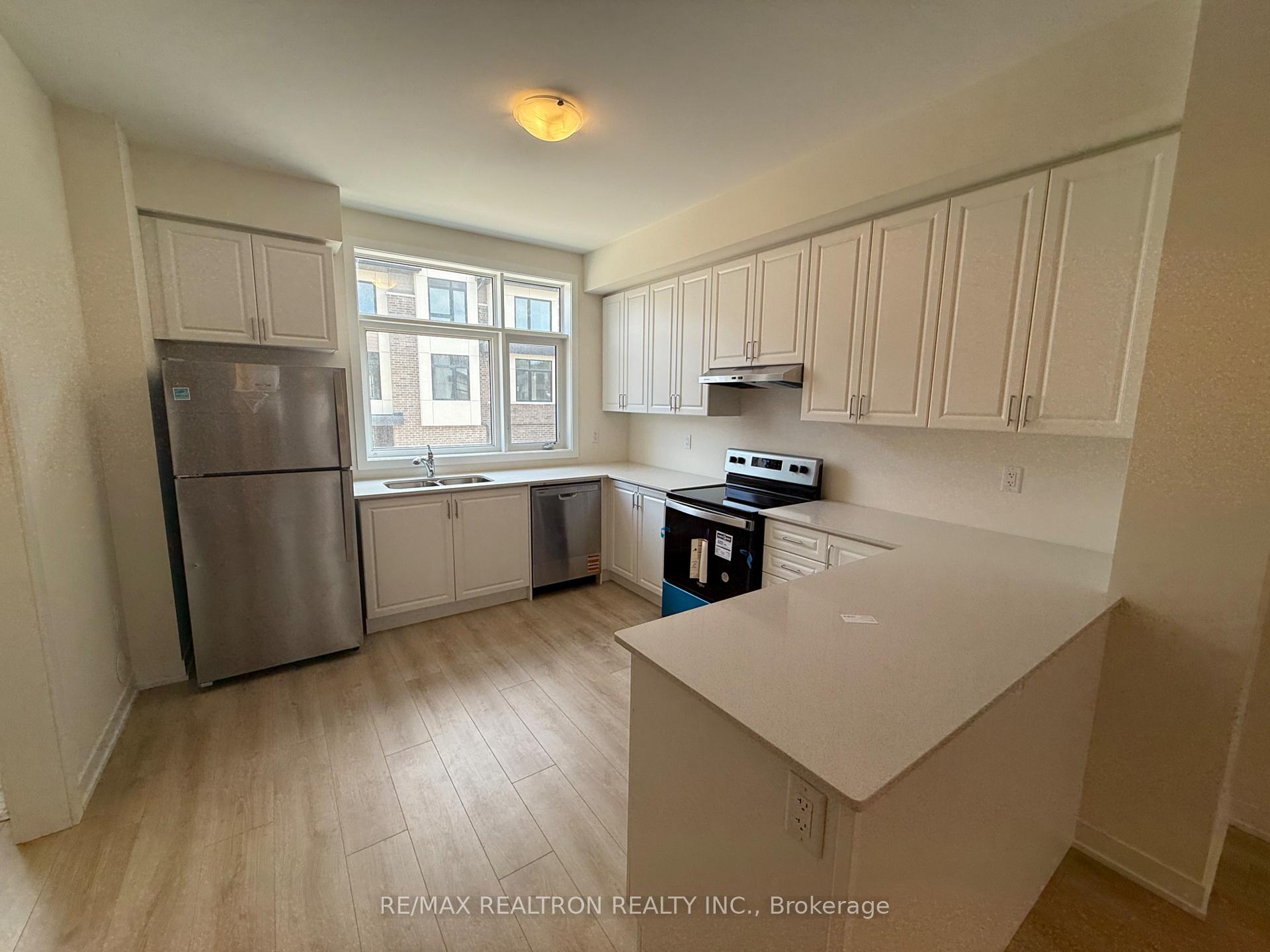 Photo 7 of Unit 1206, 1695 Dersan Street E, Pickering, Duffin Heights — HOMEH