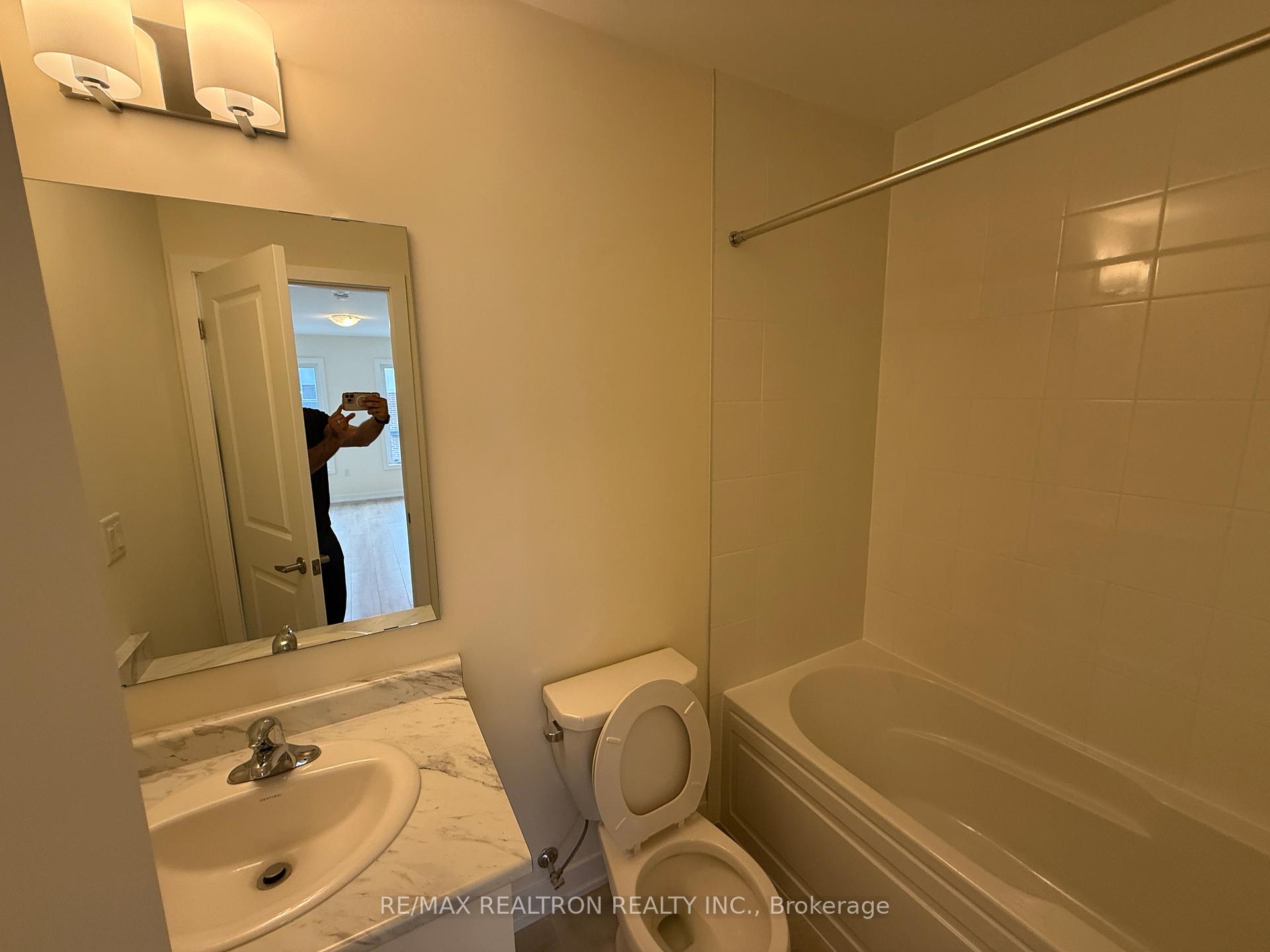 Photo 16 of Unit 1206, 1695 Dersan Street E, Pickering, Duffin Heights — HOMEH