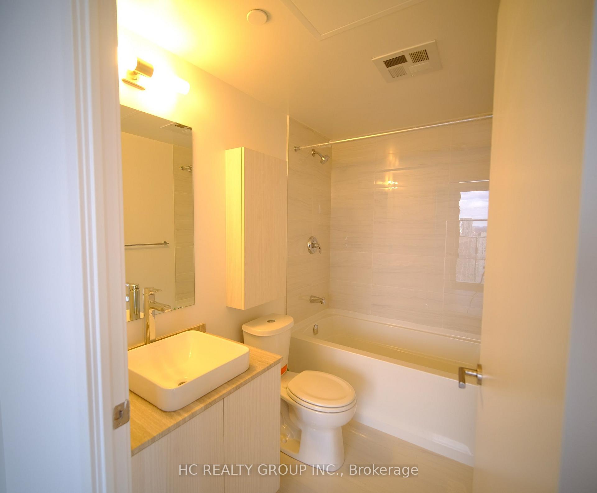 Photo 9 of Unit 5908, 11 Wellesley Street W, Toronto, Bay Street Corridor — HOMEH