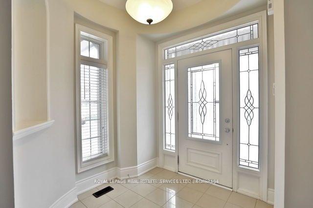 Photo 3 of 2271 Lyndhurst Drive, Oakville, Joshua Creek — HOMEH