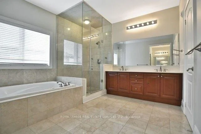 Photo 28 of 2271 Lyndhurst Drive, Oakville, Joshua Creek — HOMEH