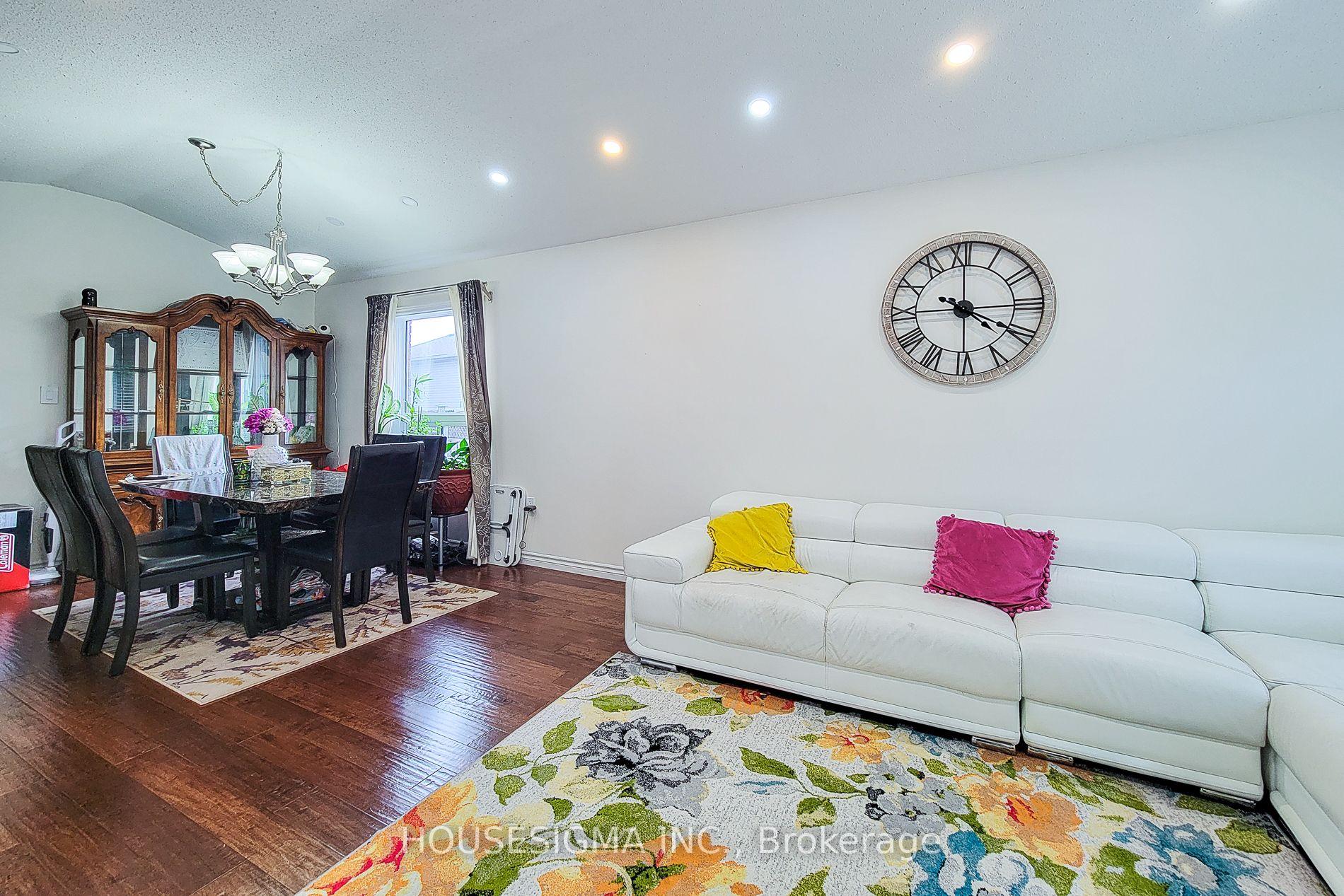 Photo 9 of 4 Treeview Court, Hamilton, Stoney Creek Mountain — HOMEH
