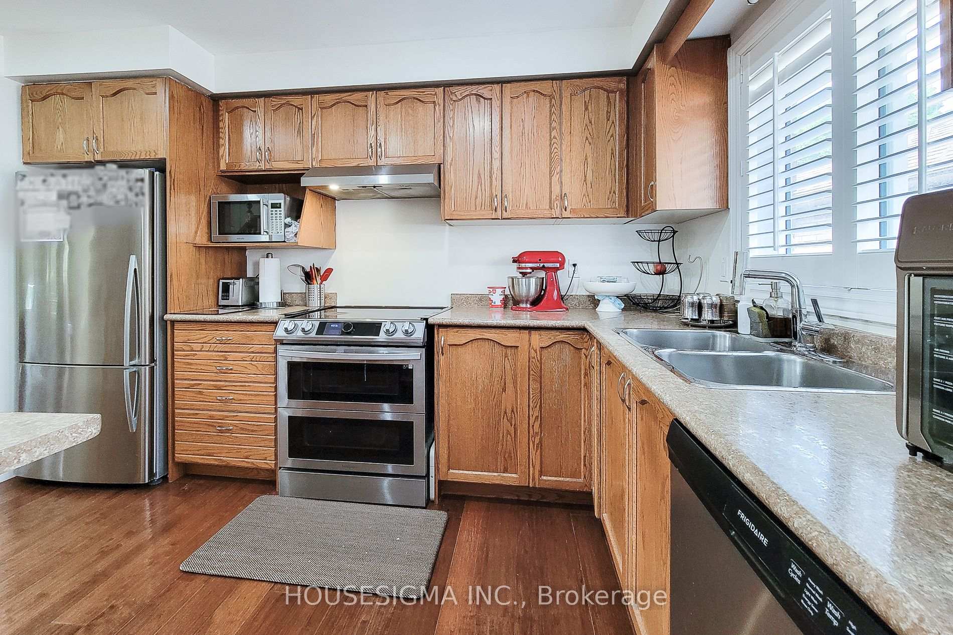 Photo 15 of 4 Treeview Court, Hamilton, Stoney Creek Mountain — HOMEH