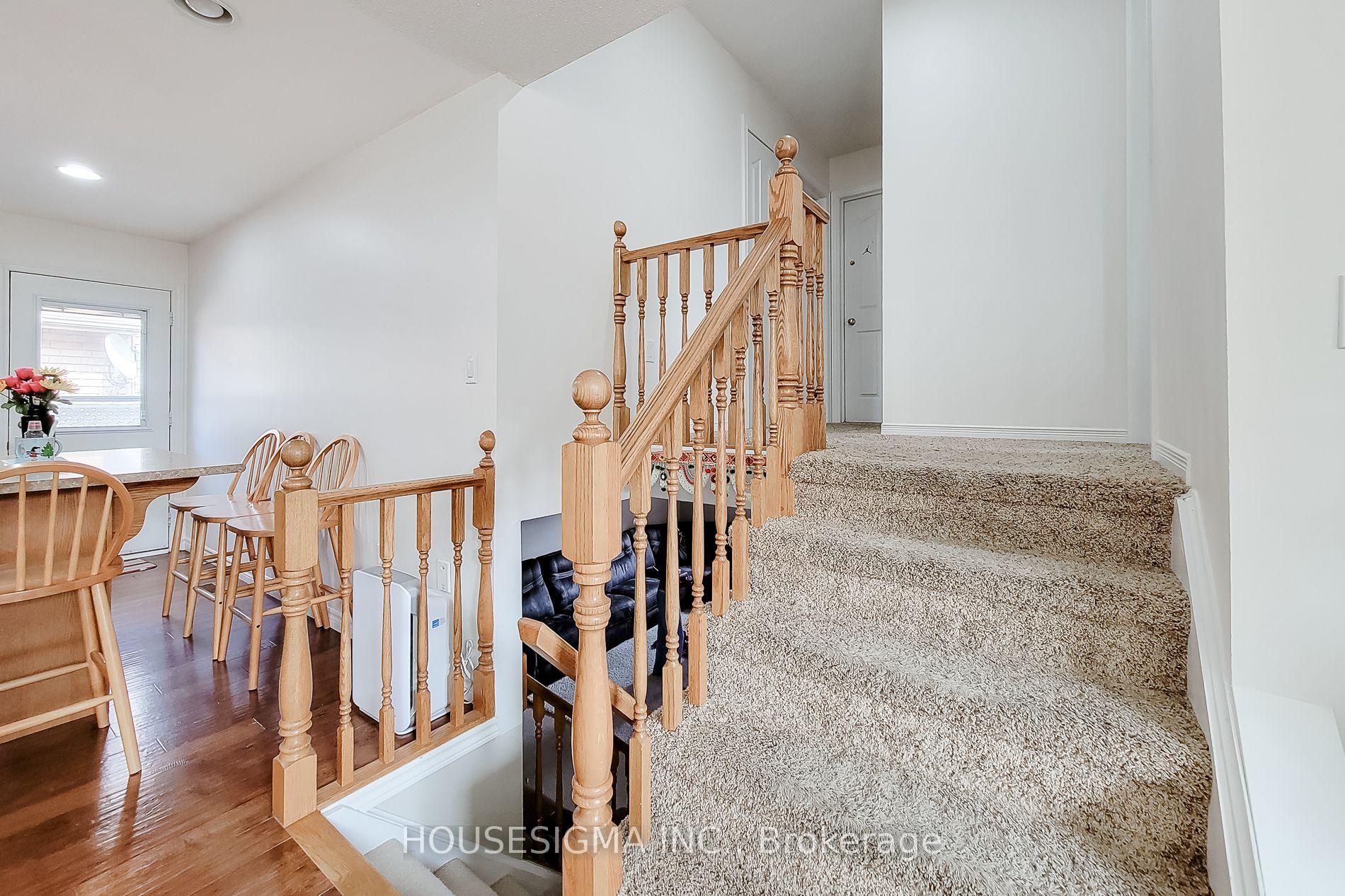 Photo 16 of 4 Treeview Court, Hamilton, Stoney Creek Mountain — HOMEH