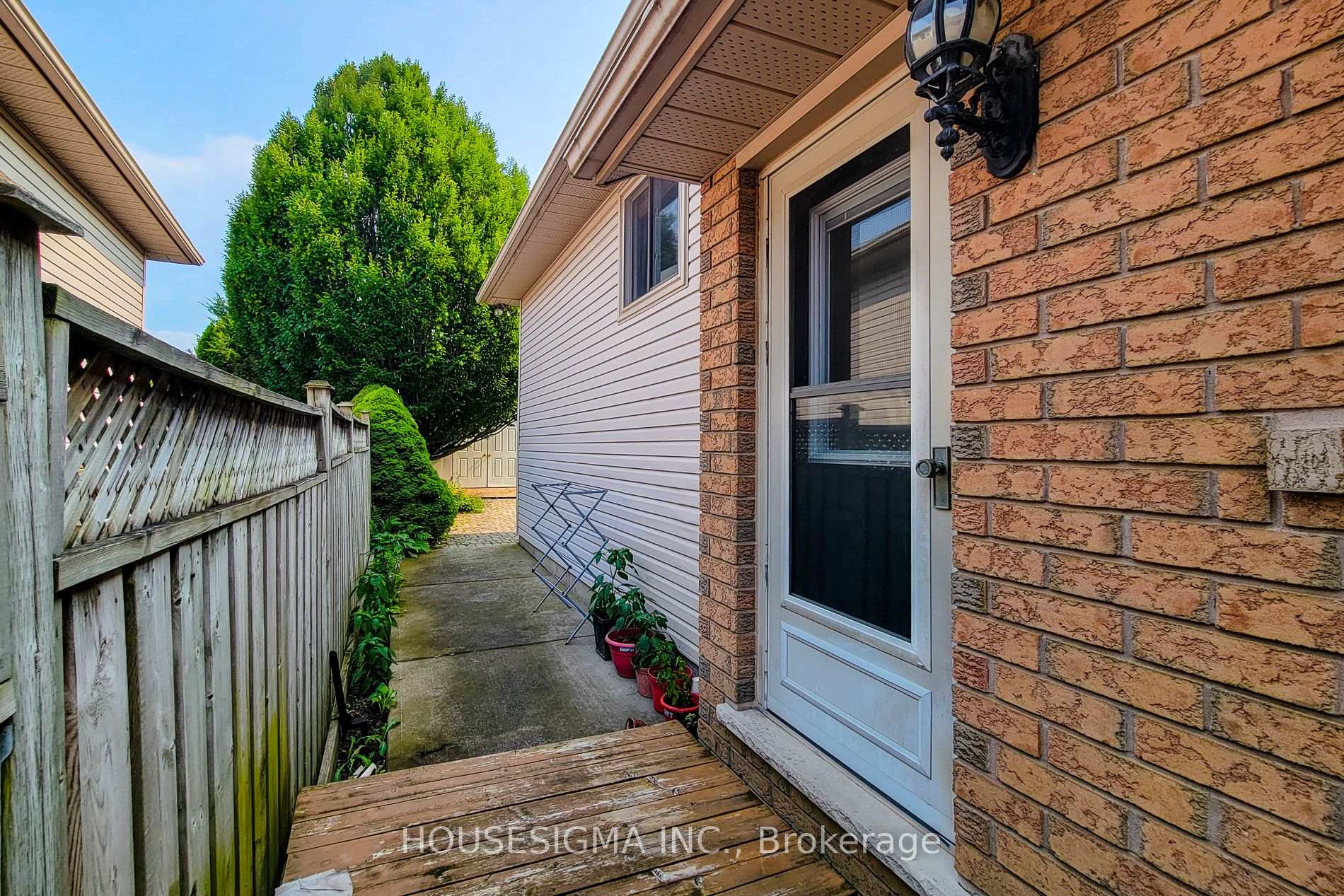 Photo 33 of 4 Treeview Court, Hamilton, Stoney Creek Mountain — HOMEH