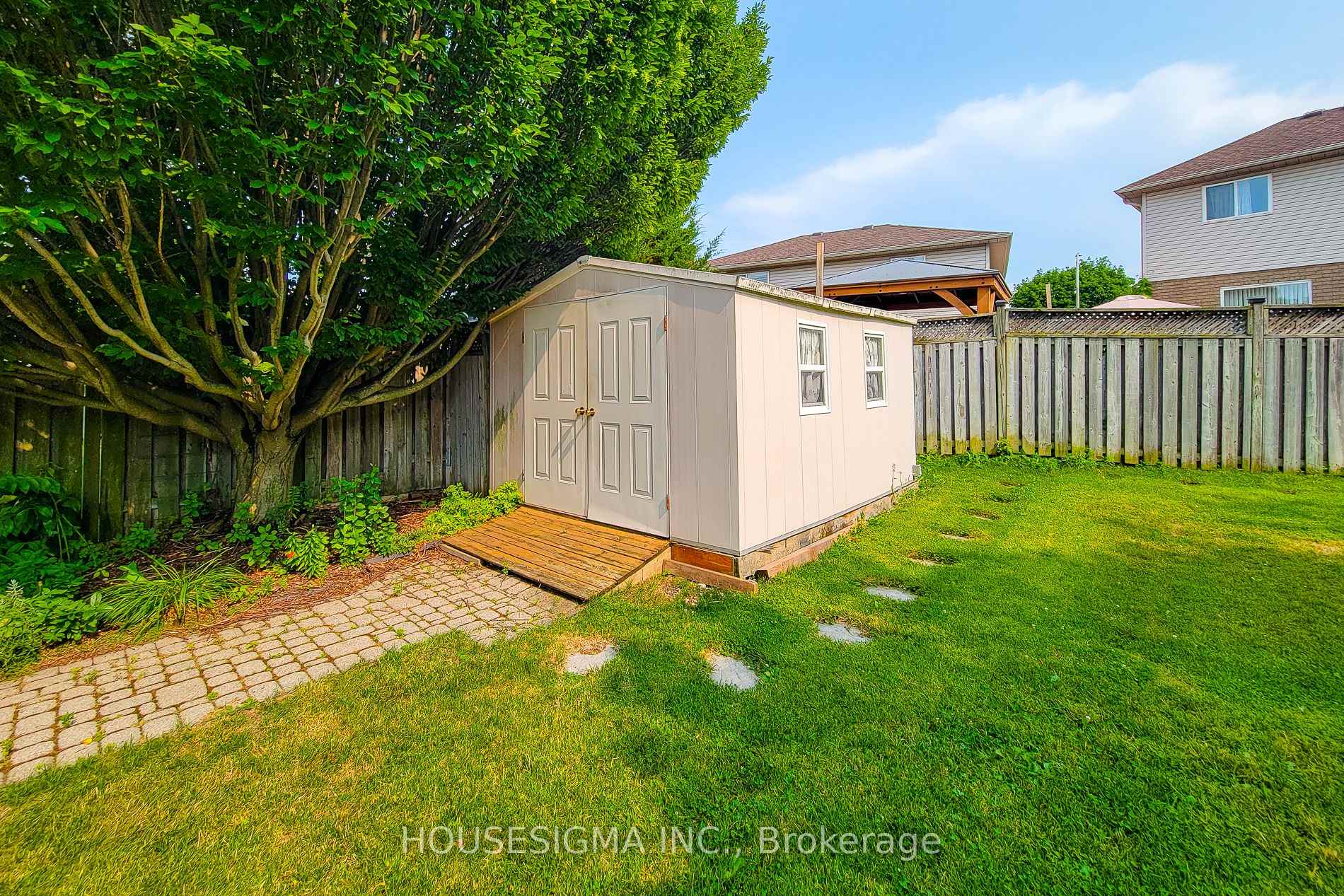Photo 42 of 4 Treeview Court, Hamilton, Stoney Creek Mountain — HOMEH