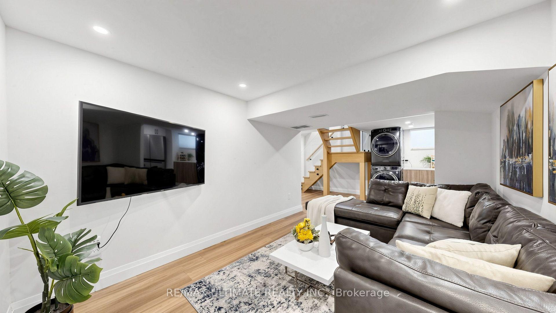 Photo 39 of 73 Bowerbank Drive, North York, Newtonbrook East — HOMEH